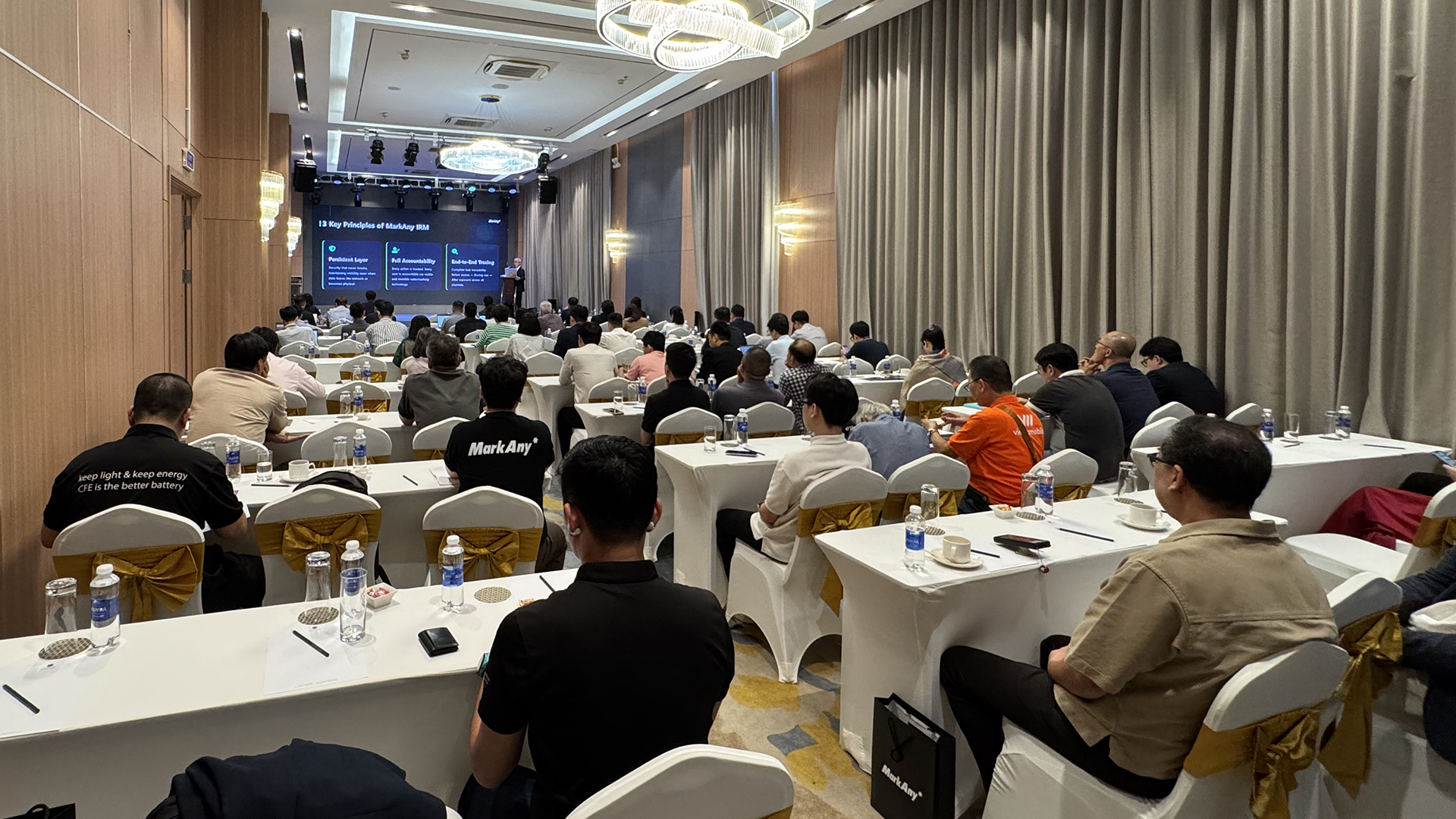 ff6e71a76bcfe.jpg