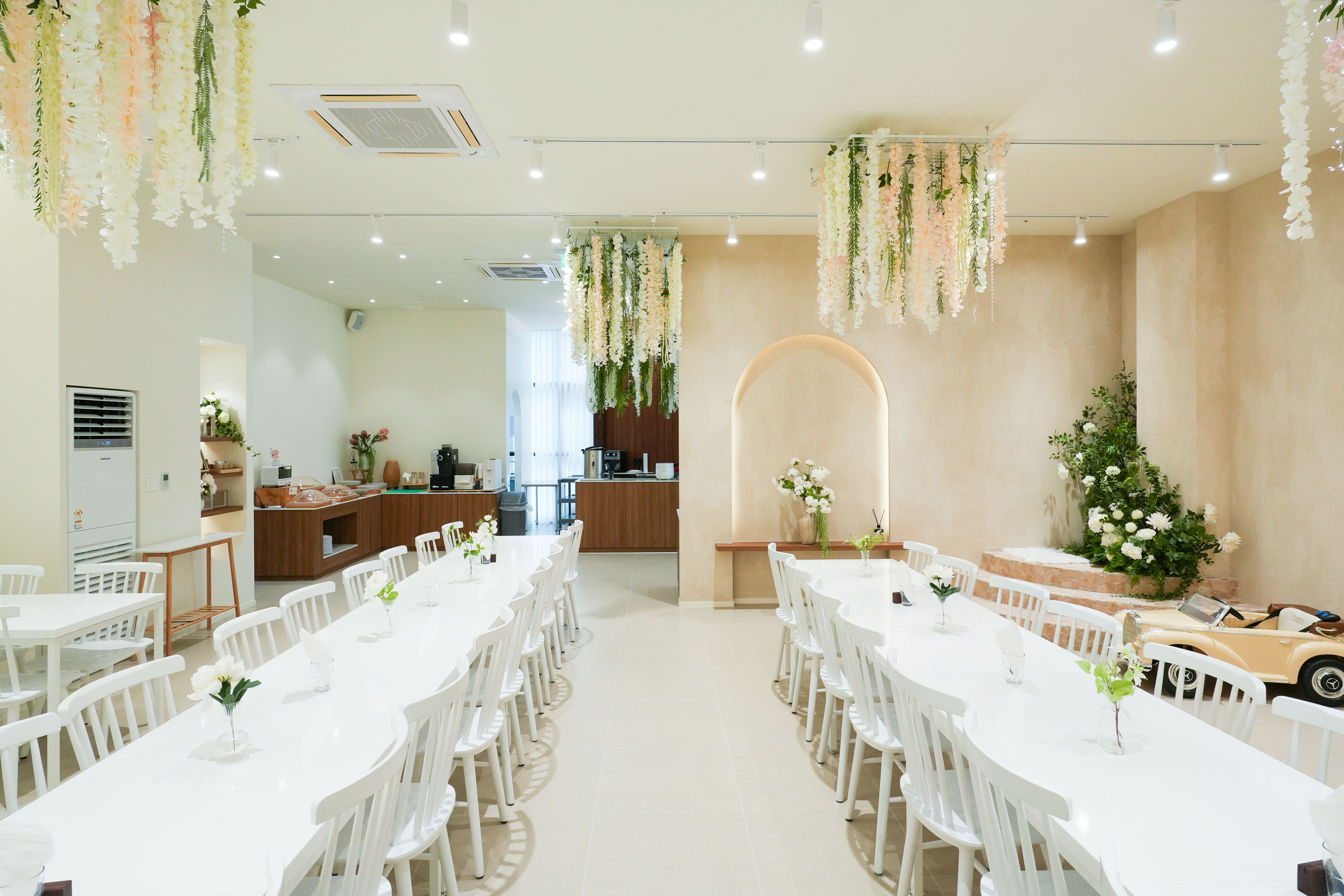 PARTY ROOM : : SIGNATURE PARTY PLACE