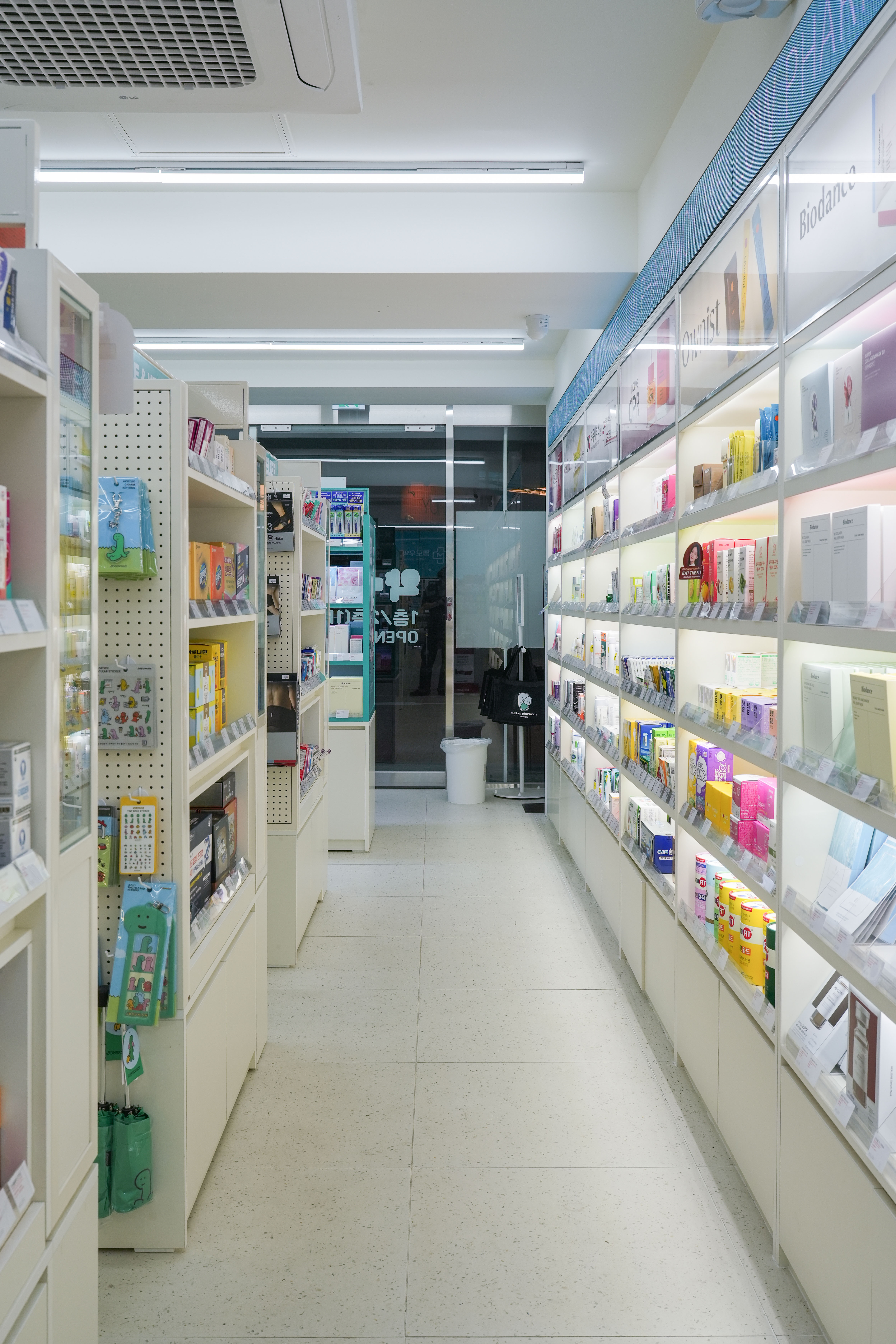 DRUGSTORE : : mellow pharmacy