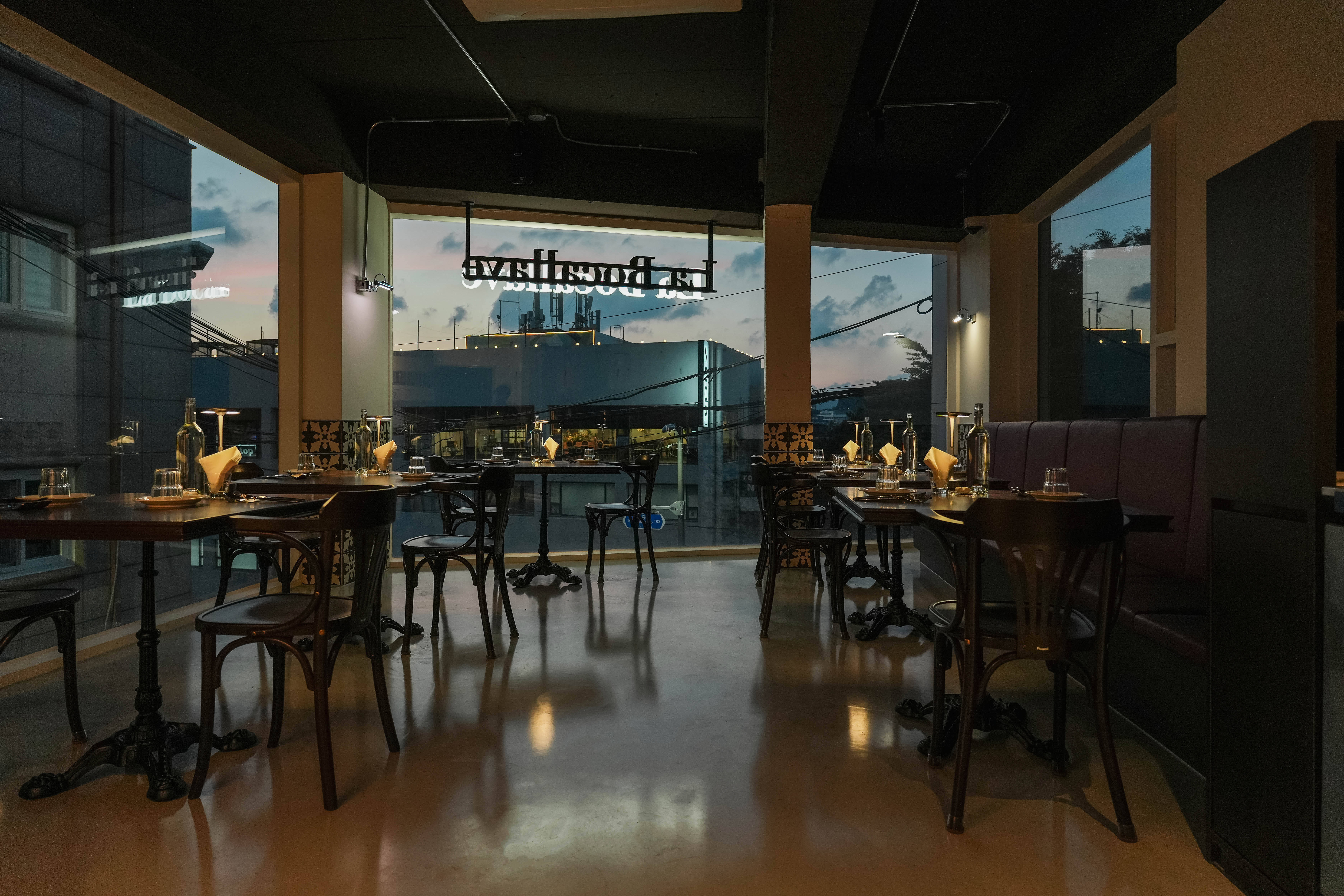 RESTAURANT : : La Bocallave