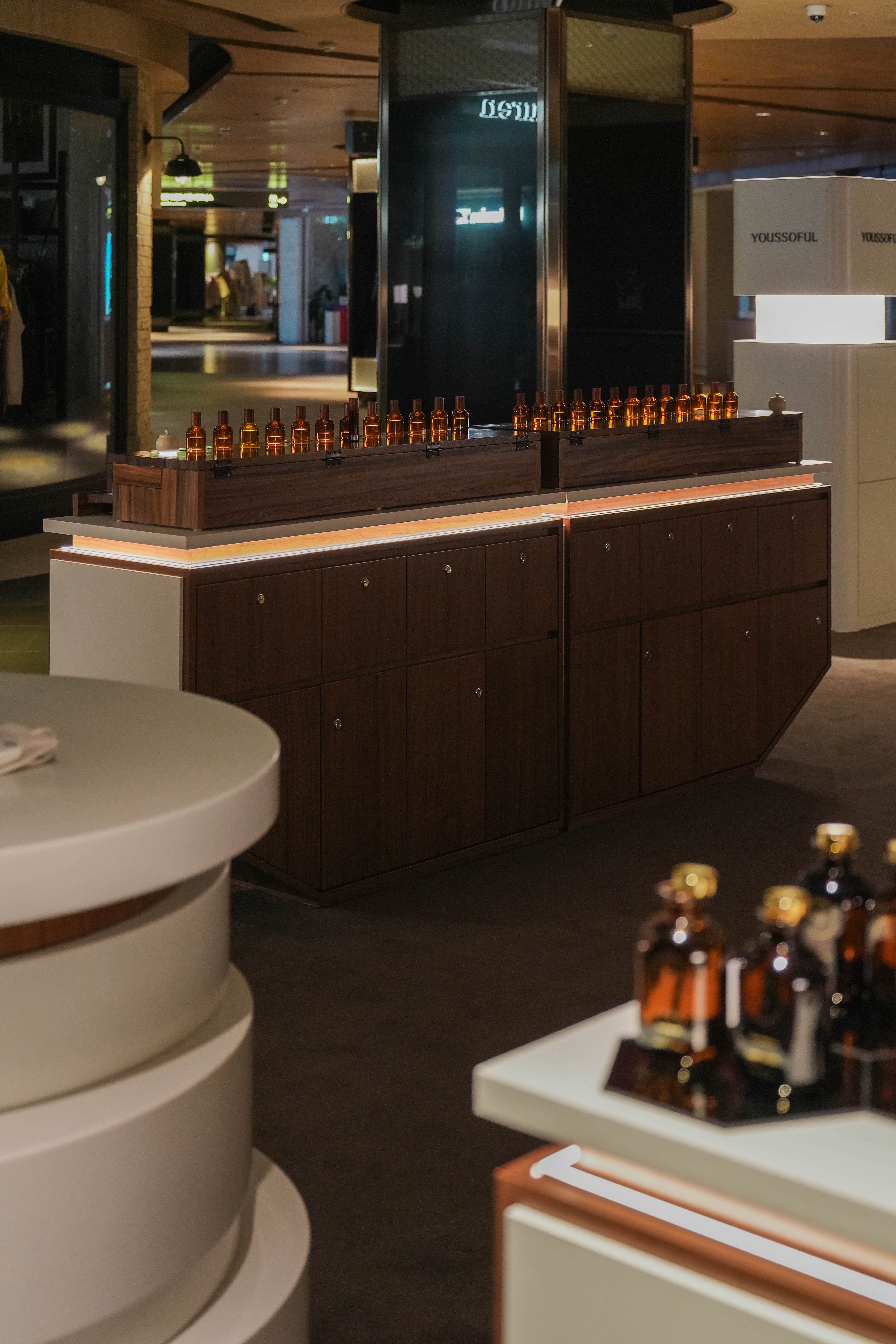 BRAND DEPARTMENT STORE : : Youssoful_Seoul