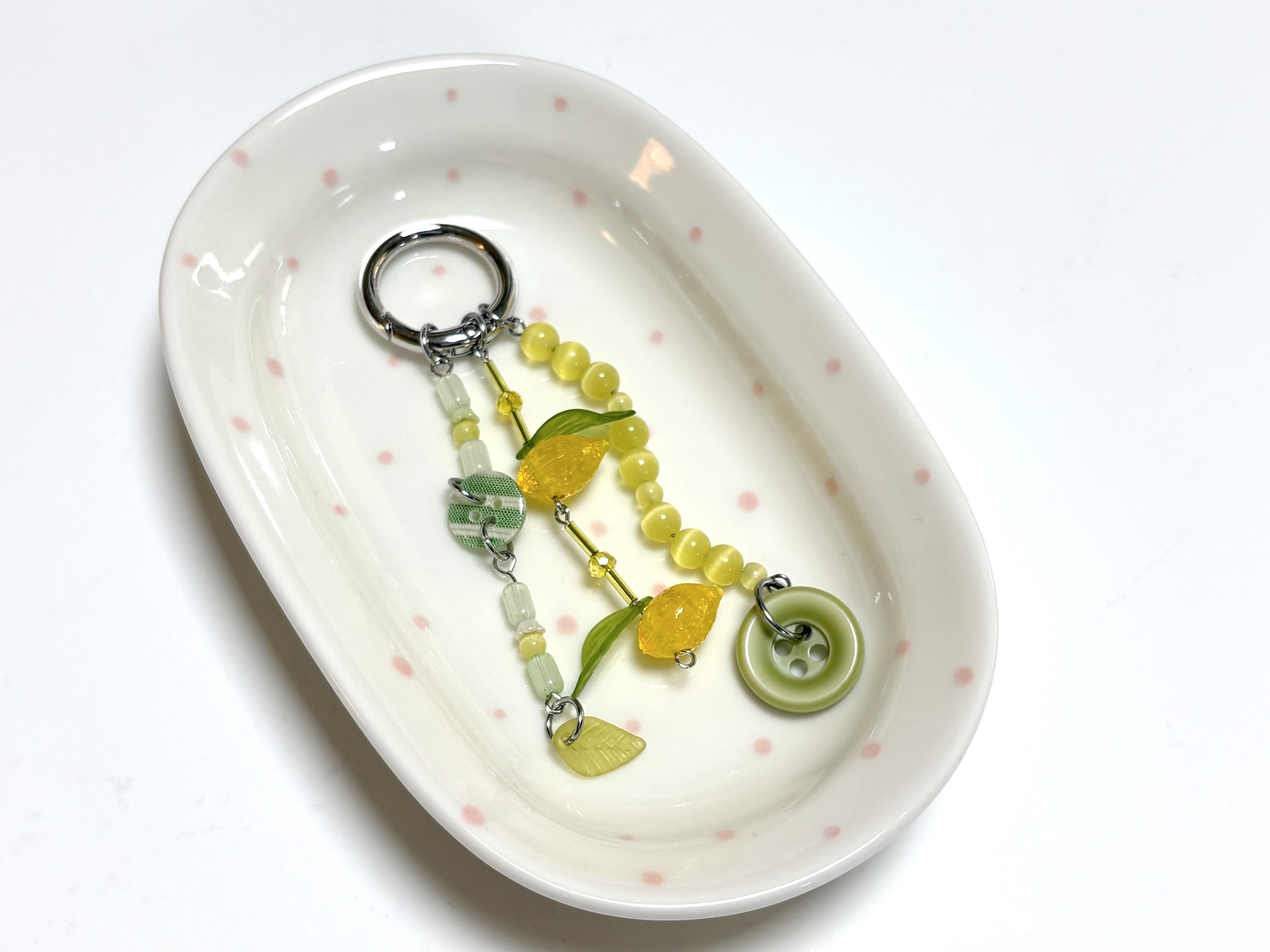 Lemon green tea keyring