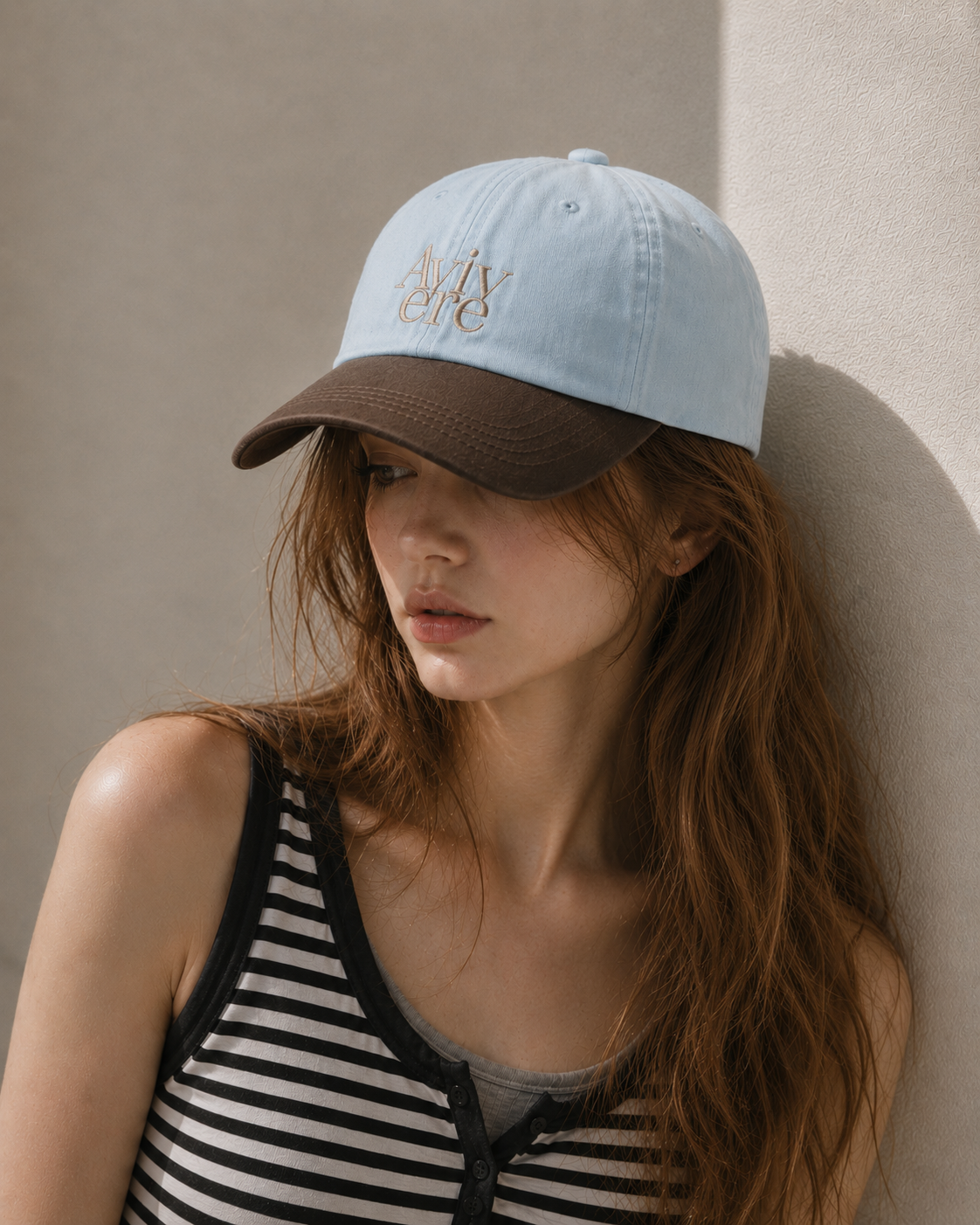 Avivere lettering cap light blue brown