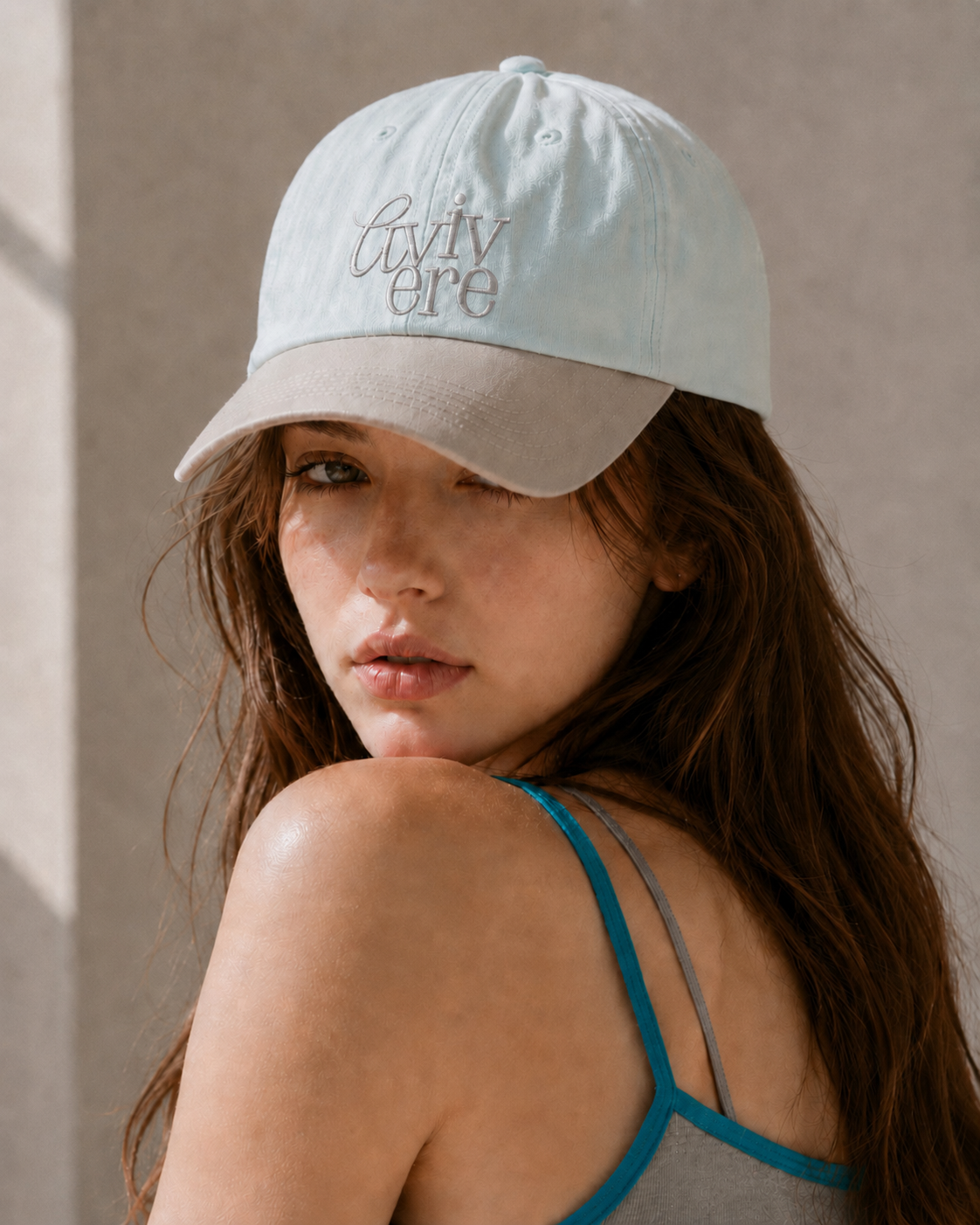 Avivere lettering cap mint light grey
