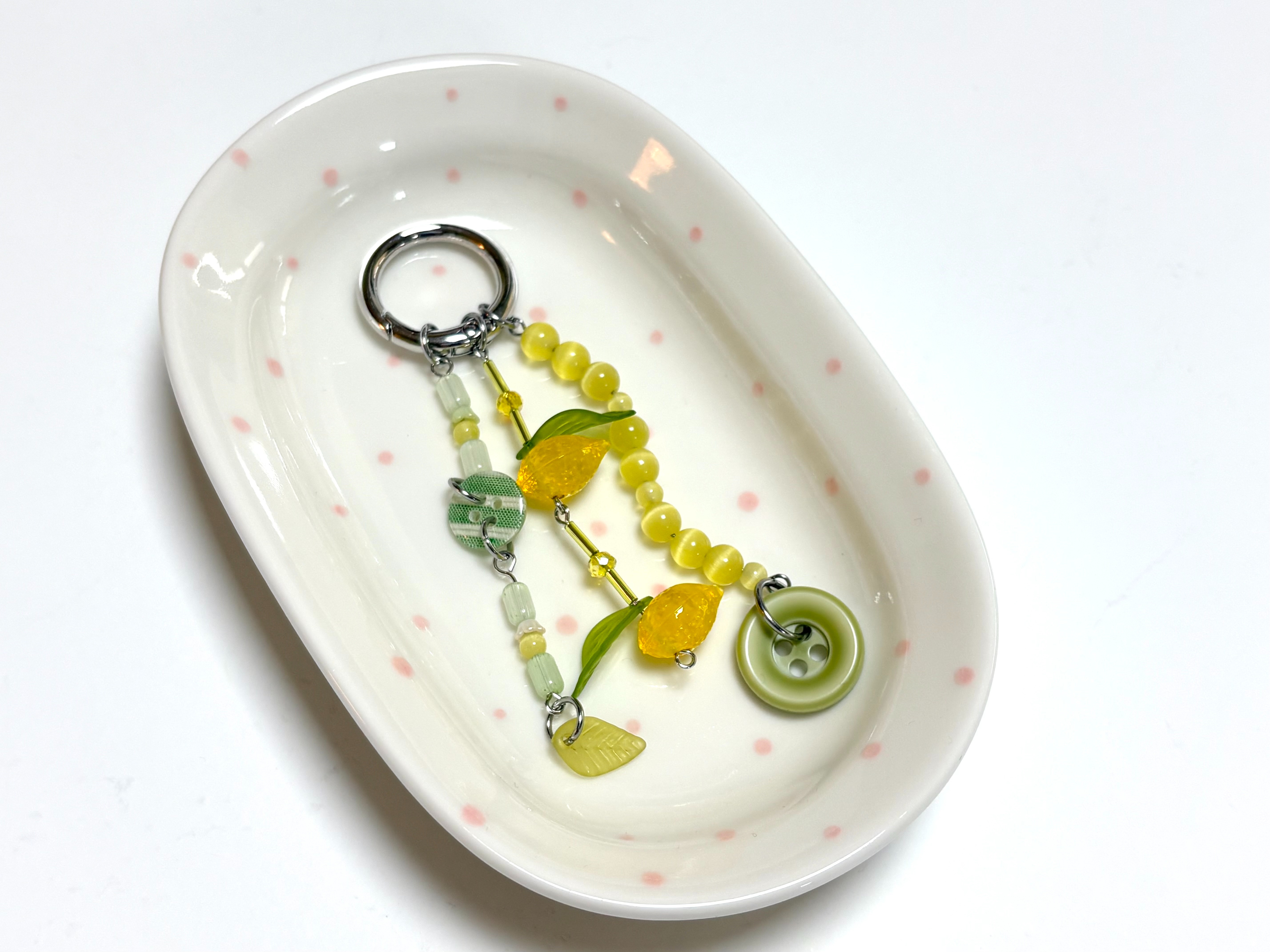 Lemon green tea keyring