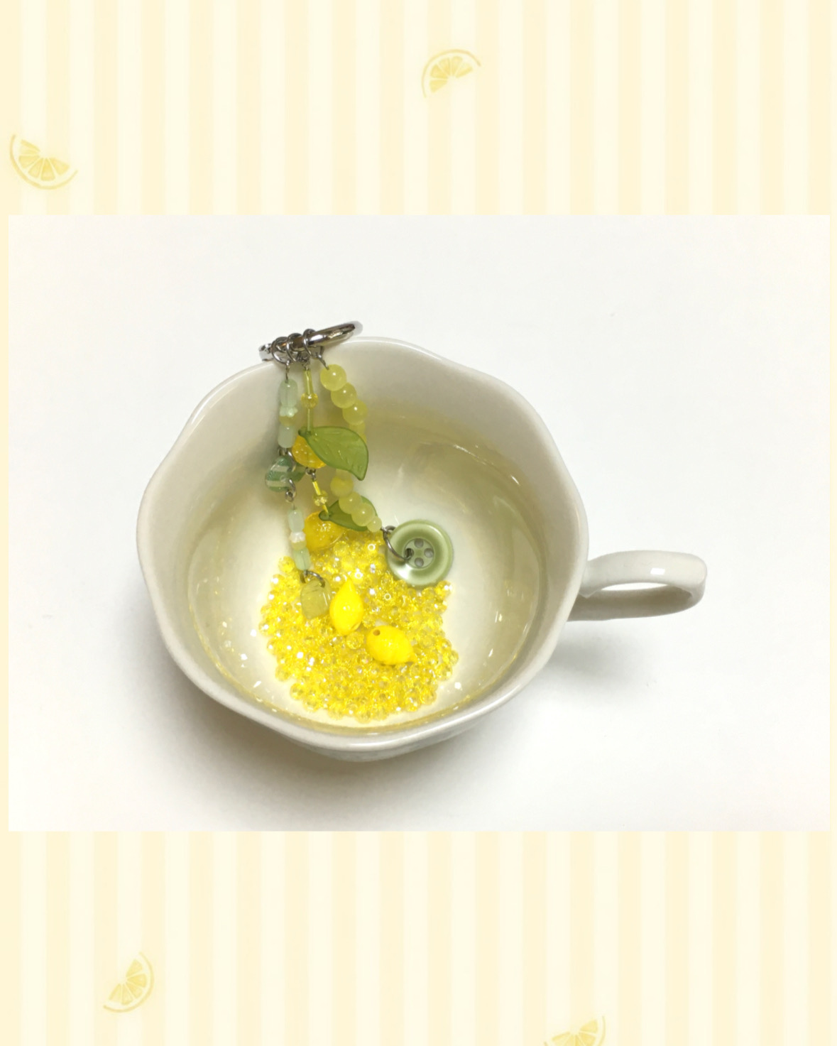 Lemon green tea keyring
