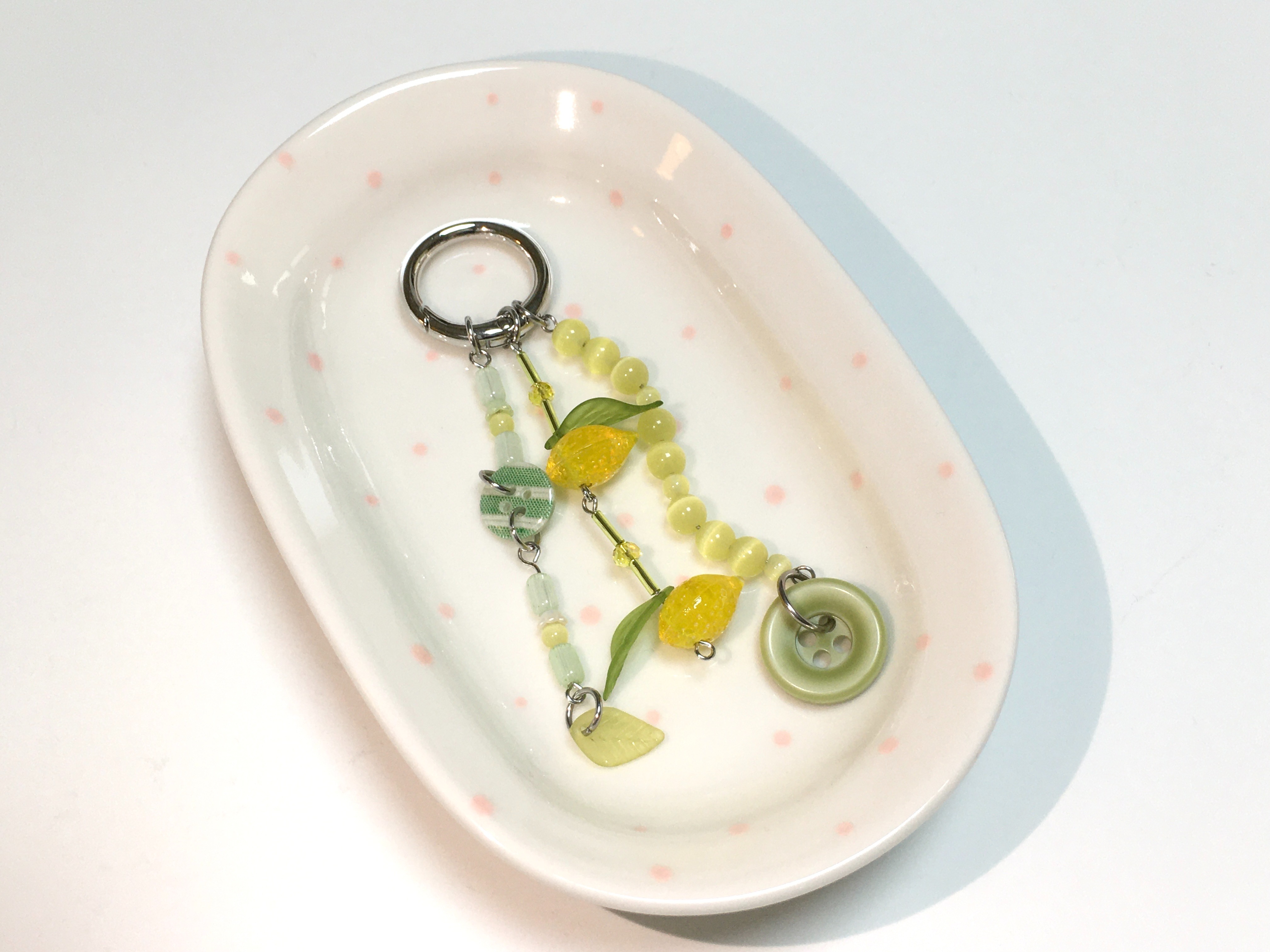 Lemon green tea keyring