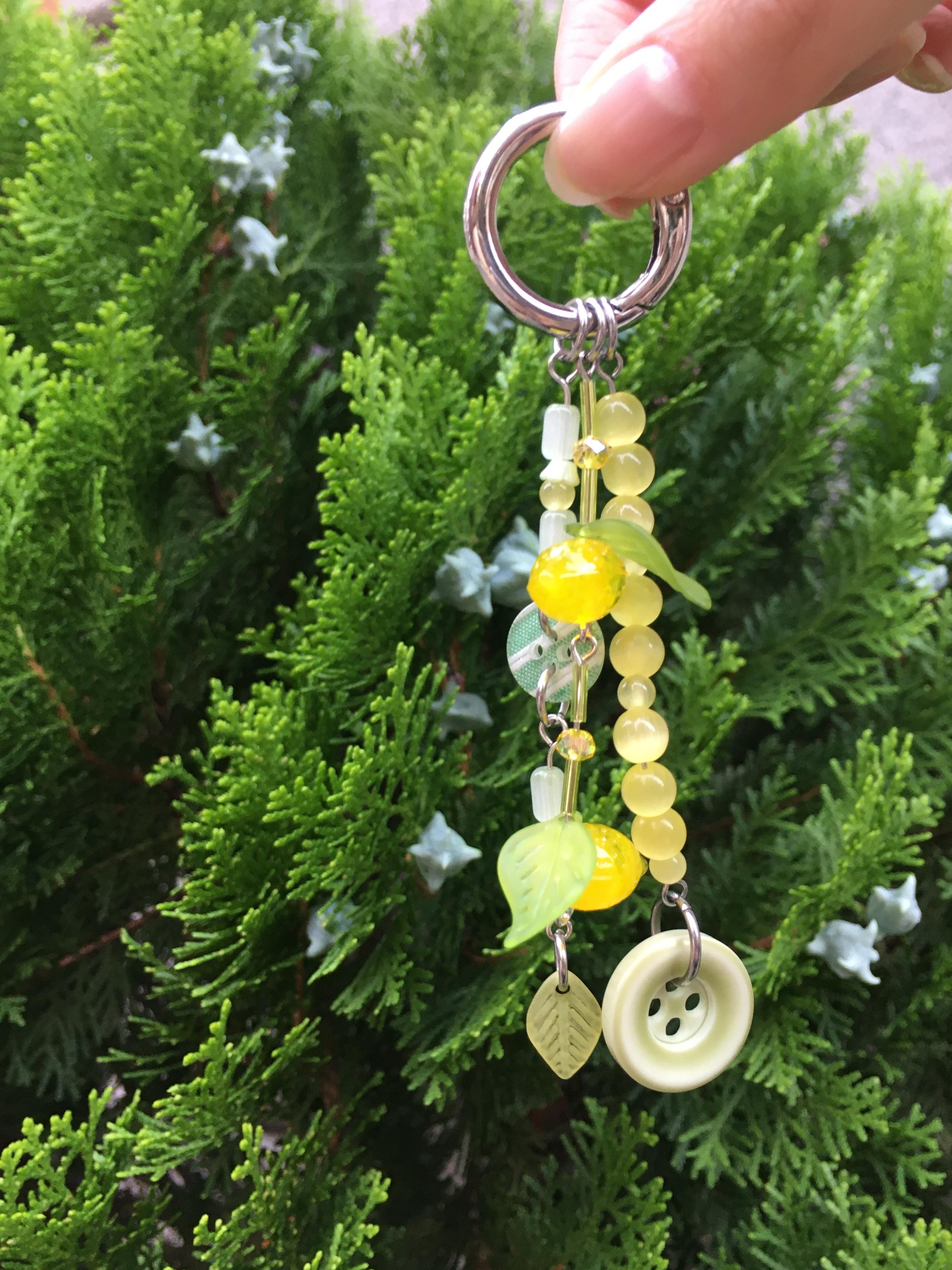 Lemon green tea keyring