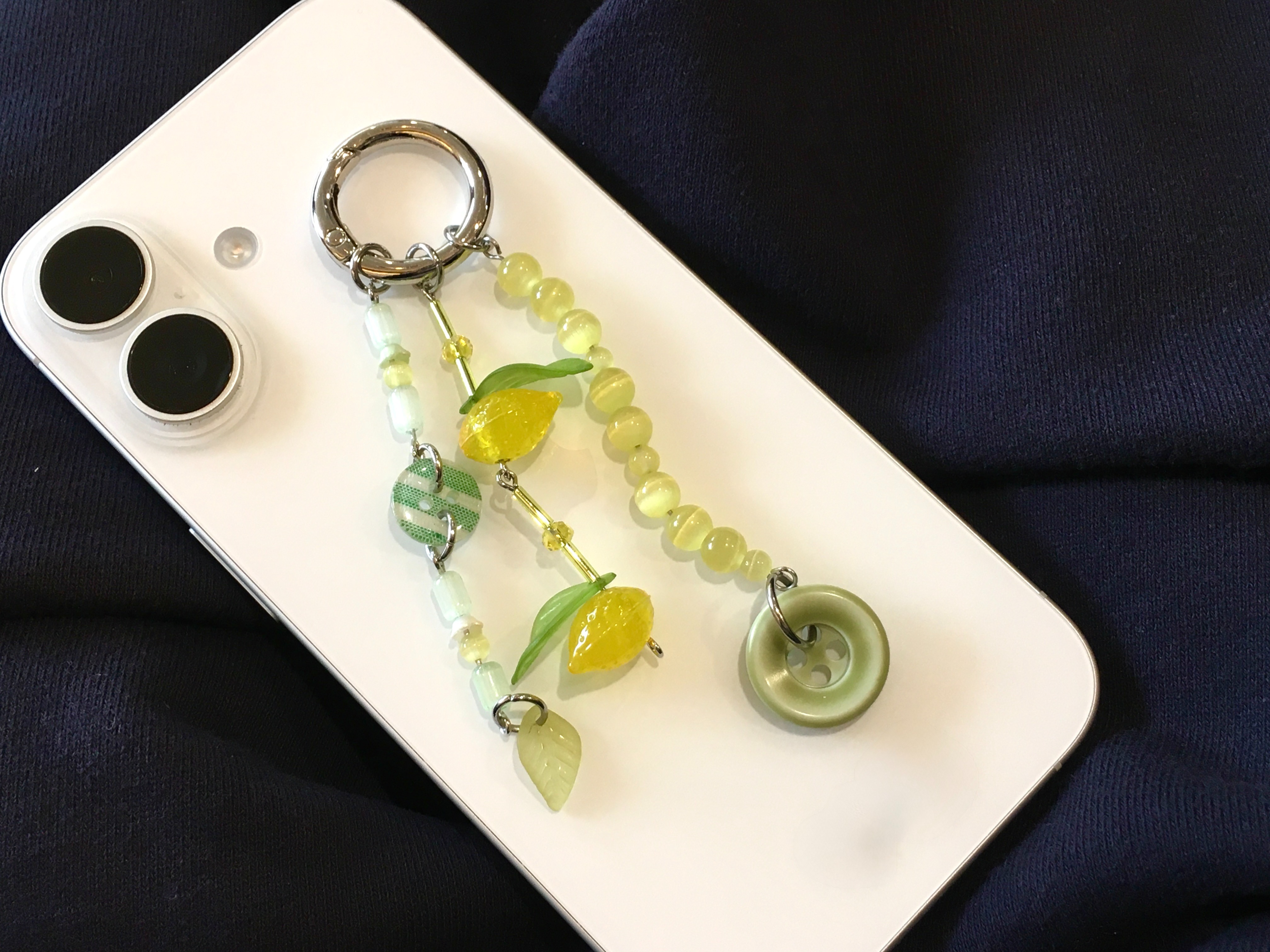 Lemon green tea keyring