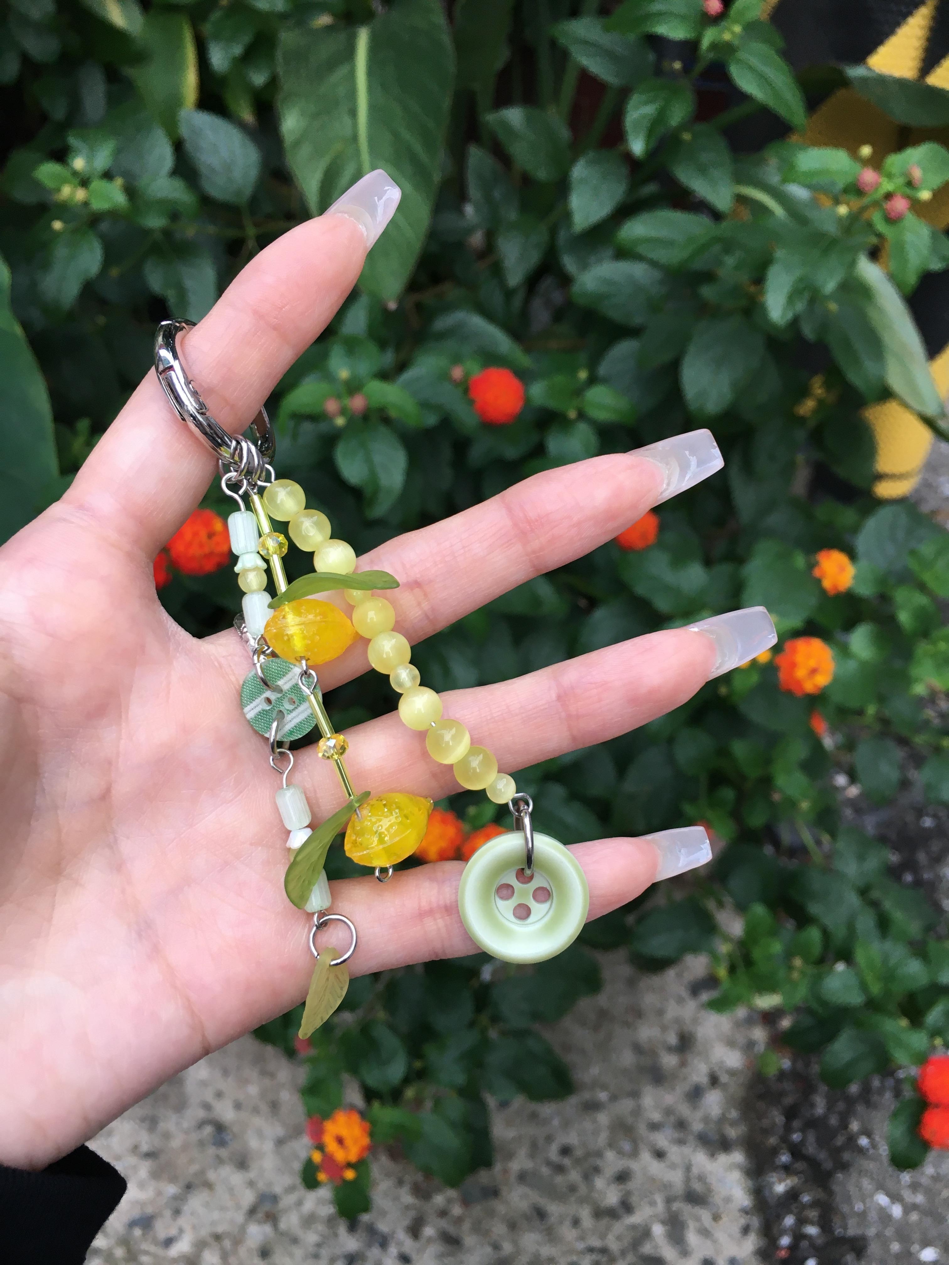 Lemon green tea keyring