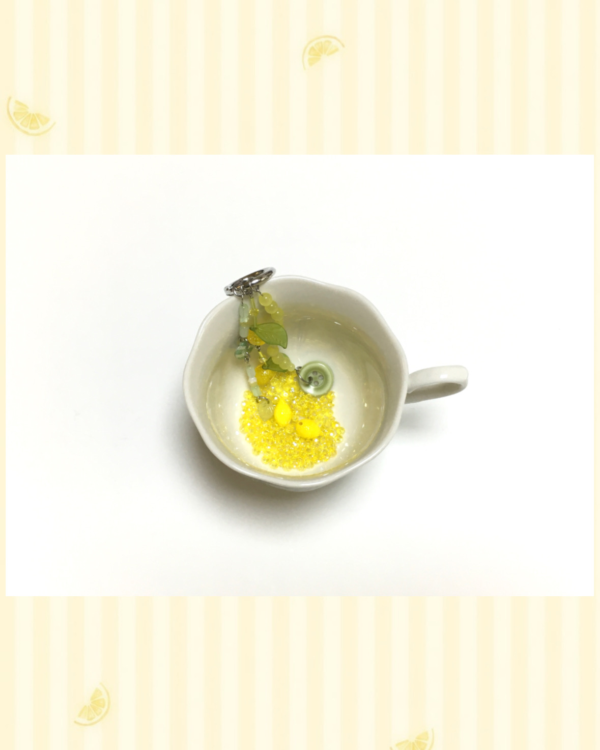 Lemon green tea keyring