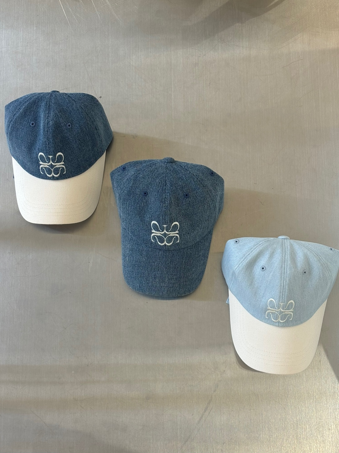 Avivere logo mid denim