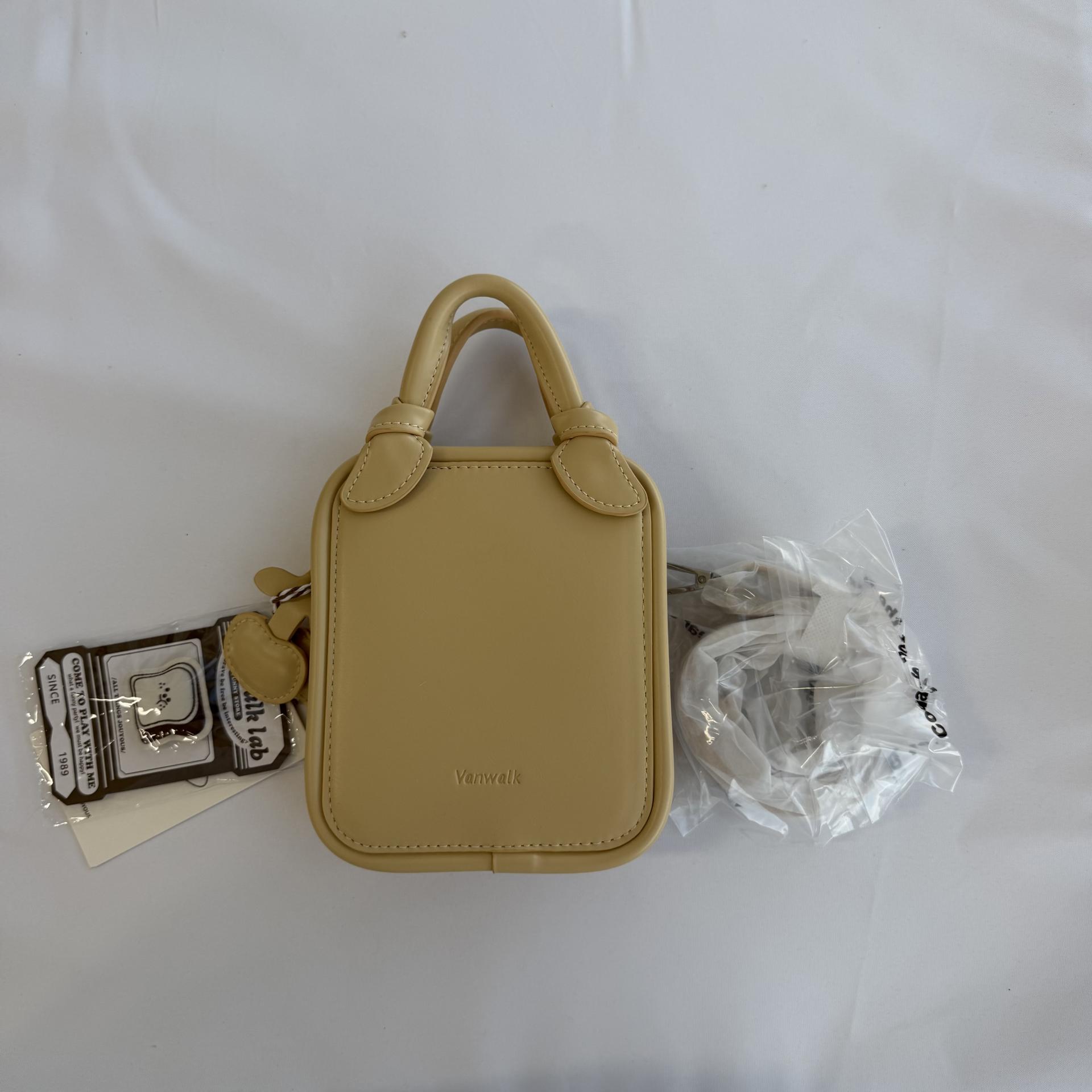 [SAMPLE SALE] 스퀘어 미니 크로스백 / 머스타드