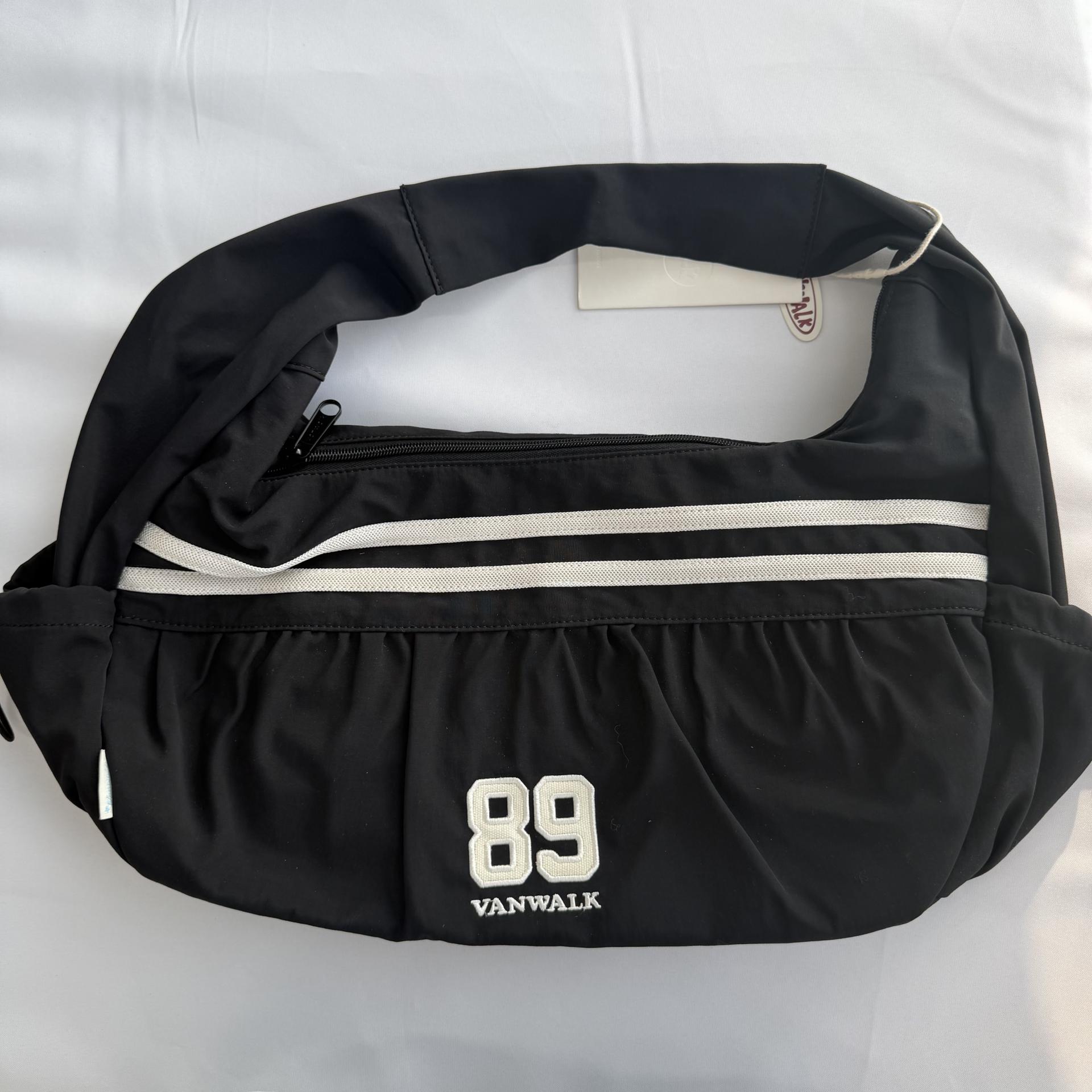 [SAMPLE SALE] 하이크 트레이닝 가방 / 레드 복제