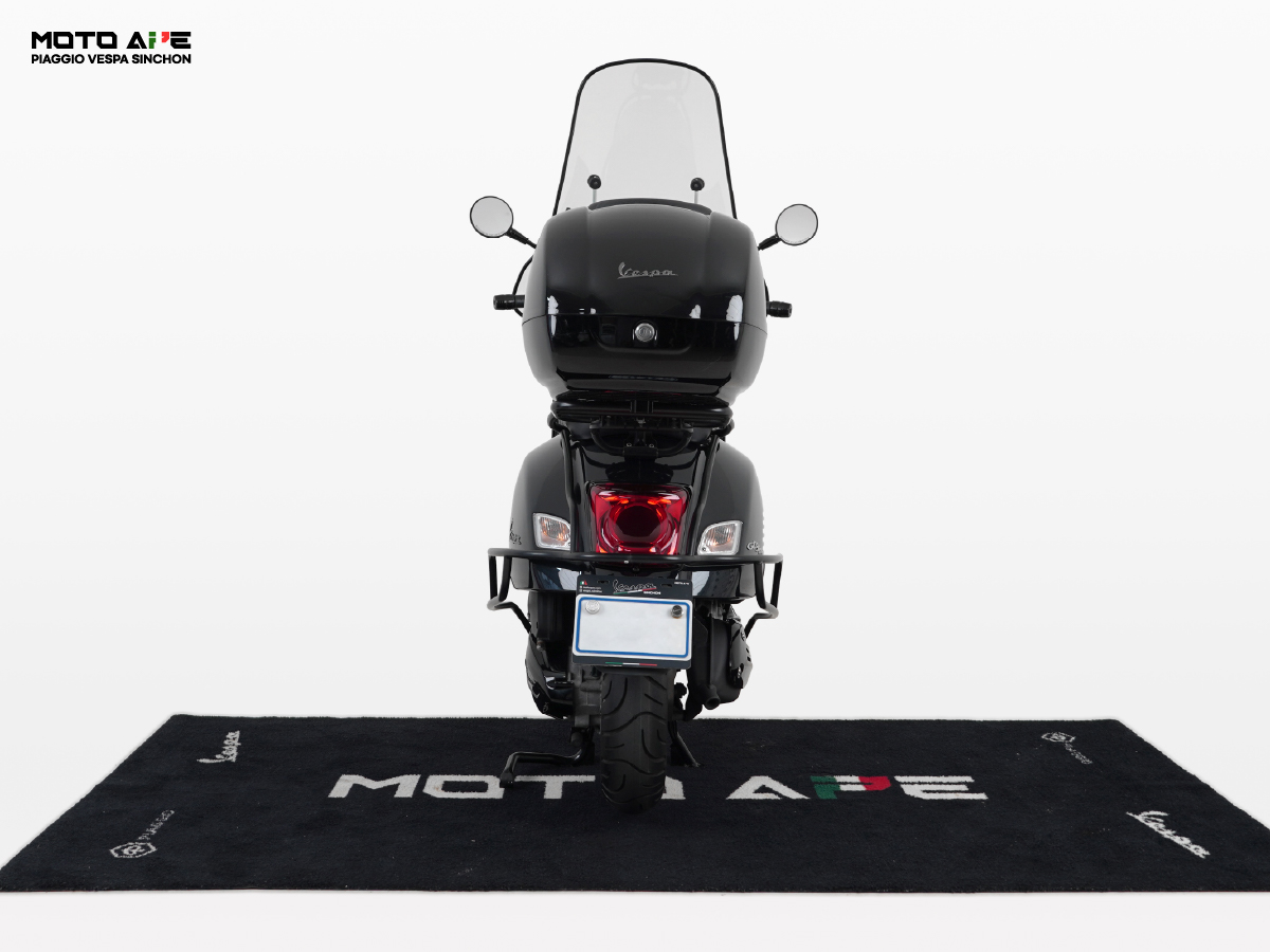 2023 베스파 GTS300 슈퍼테크 블랙