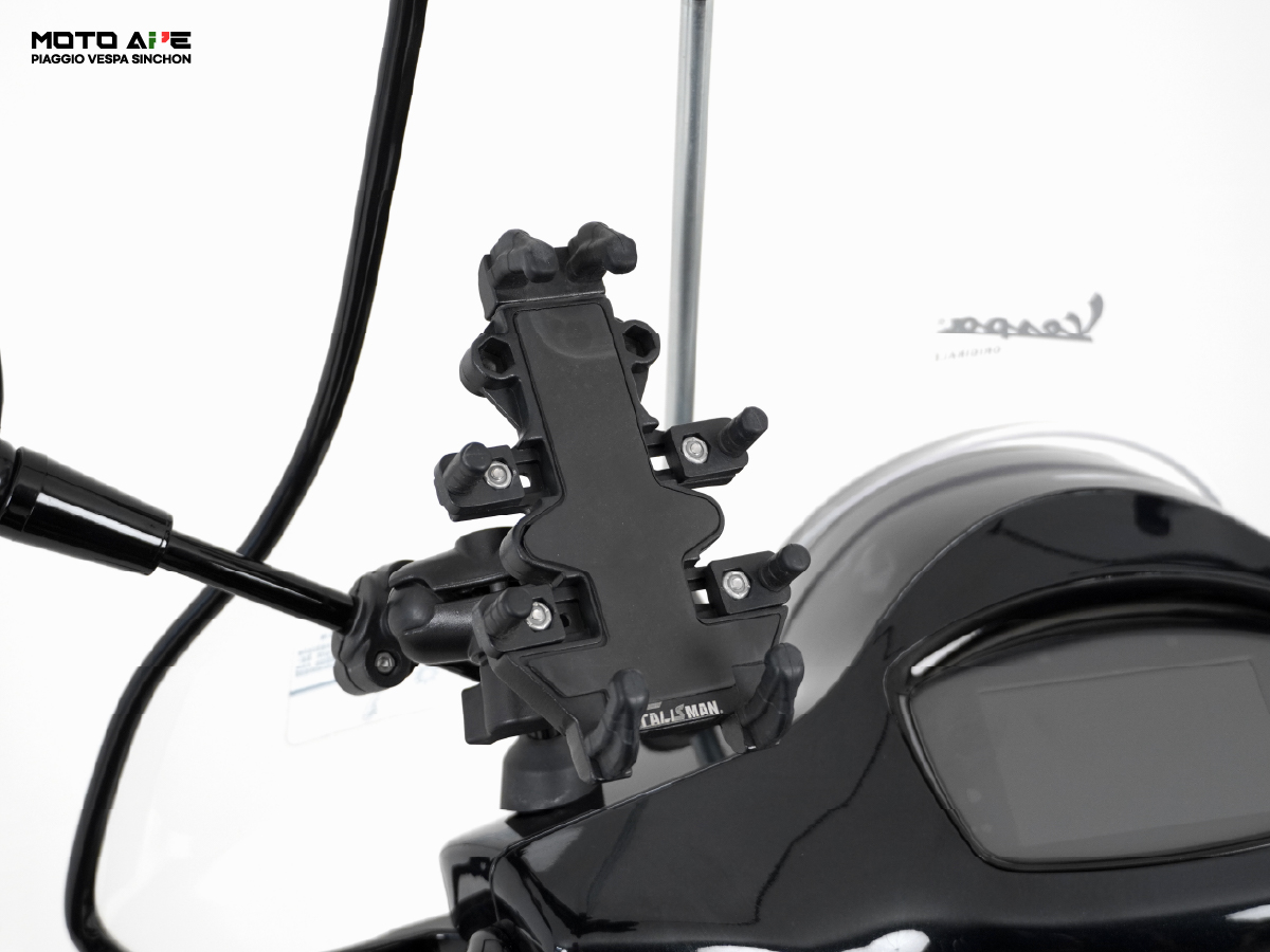 2023 베스파 GTS300 슈퍼테크 블랙