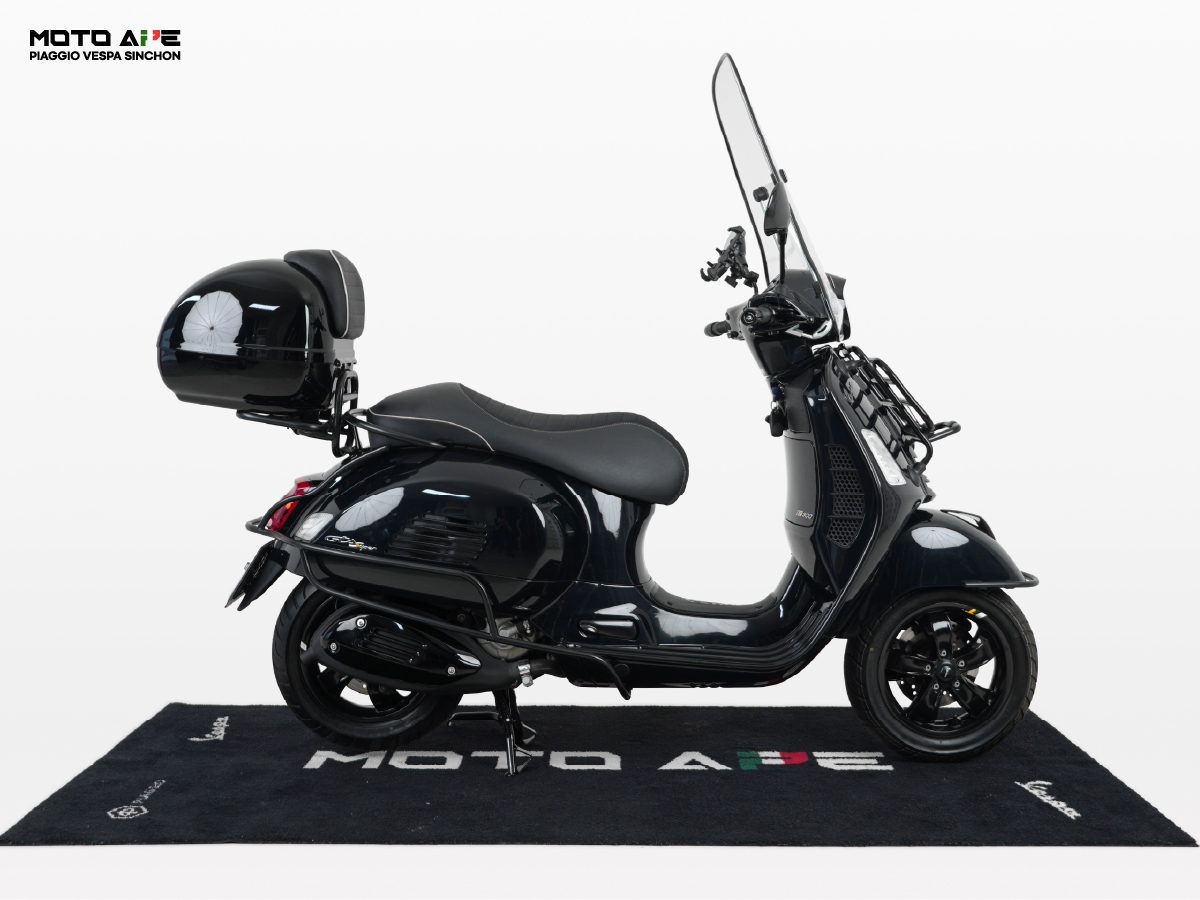 2023 베스파 GTS300 슈퍼테크 블랙