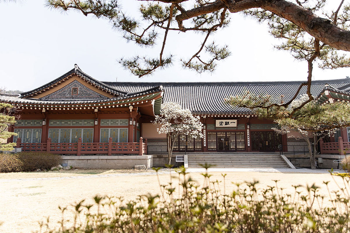 삼청각 웨딩 일화당 정면에서 본 한옥 외관 사진