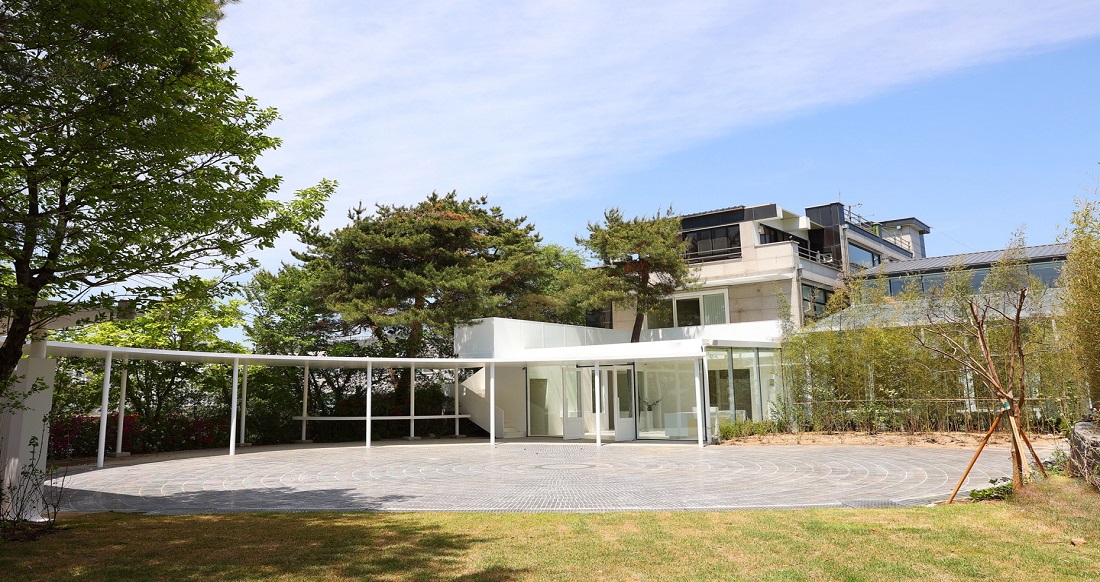 브라이튼하우스 강남 웨딩홀 외부 입구