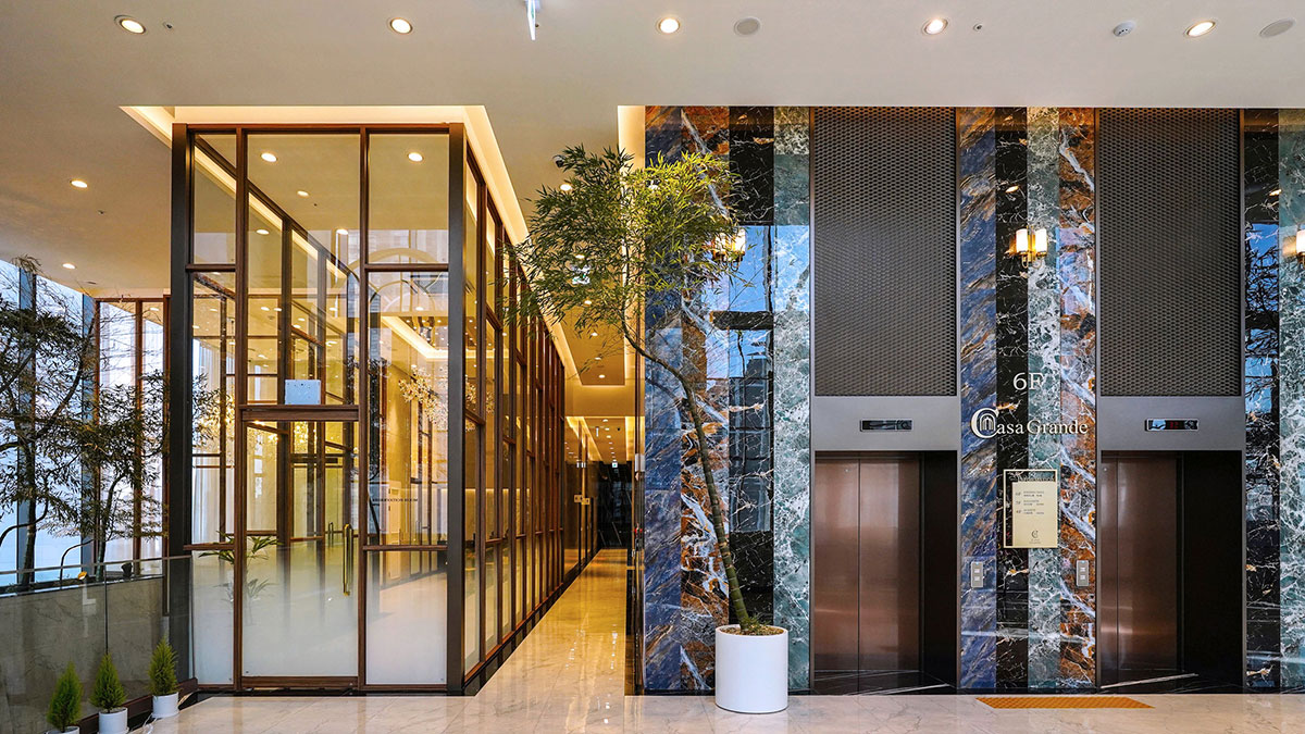 까사그랑데 센트로 웨딩홀 에떼르노홀 로비와 입구