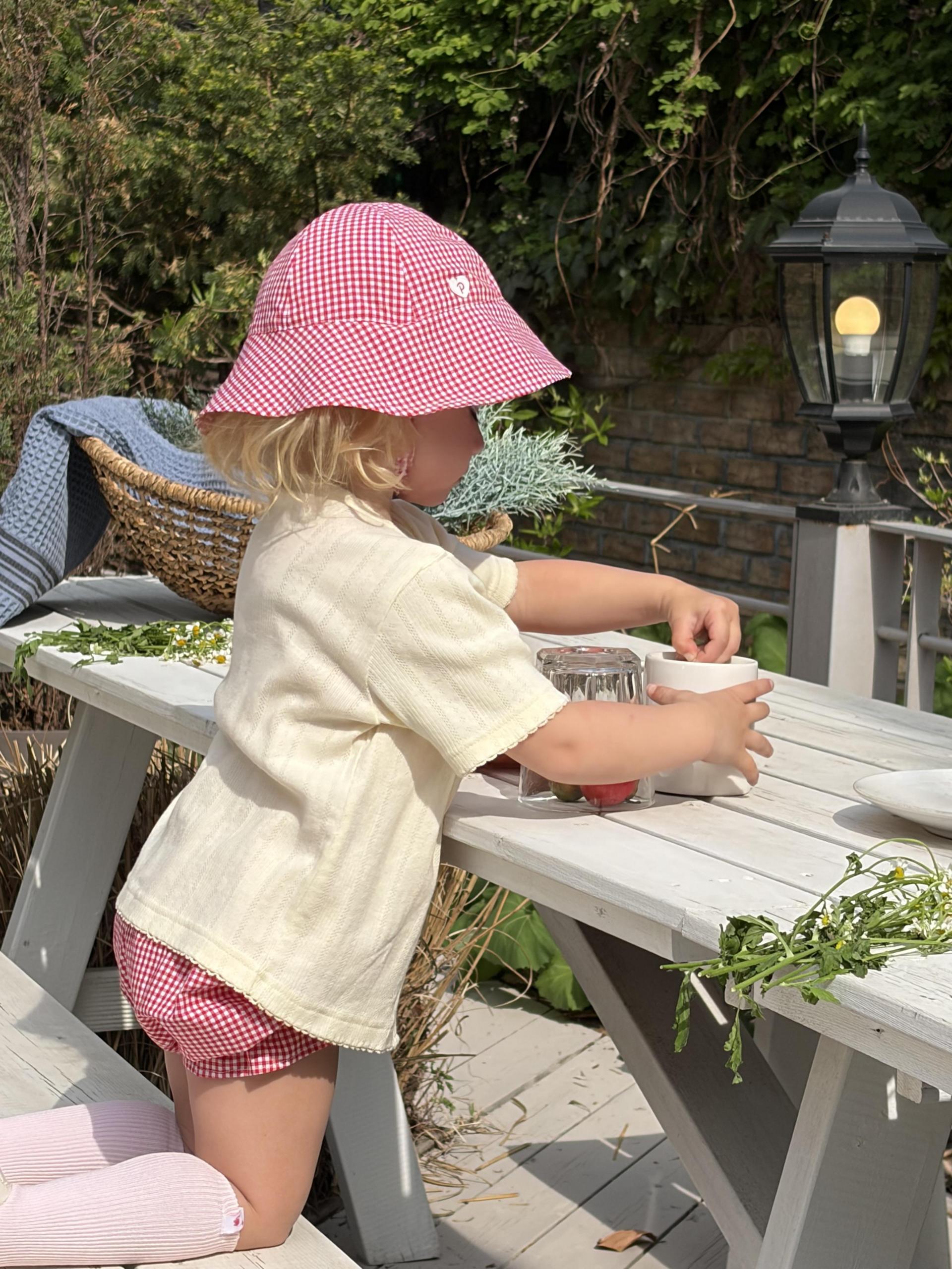 PG Heart Button Gingham Bucket Hat