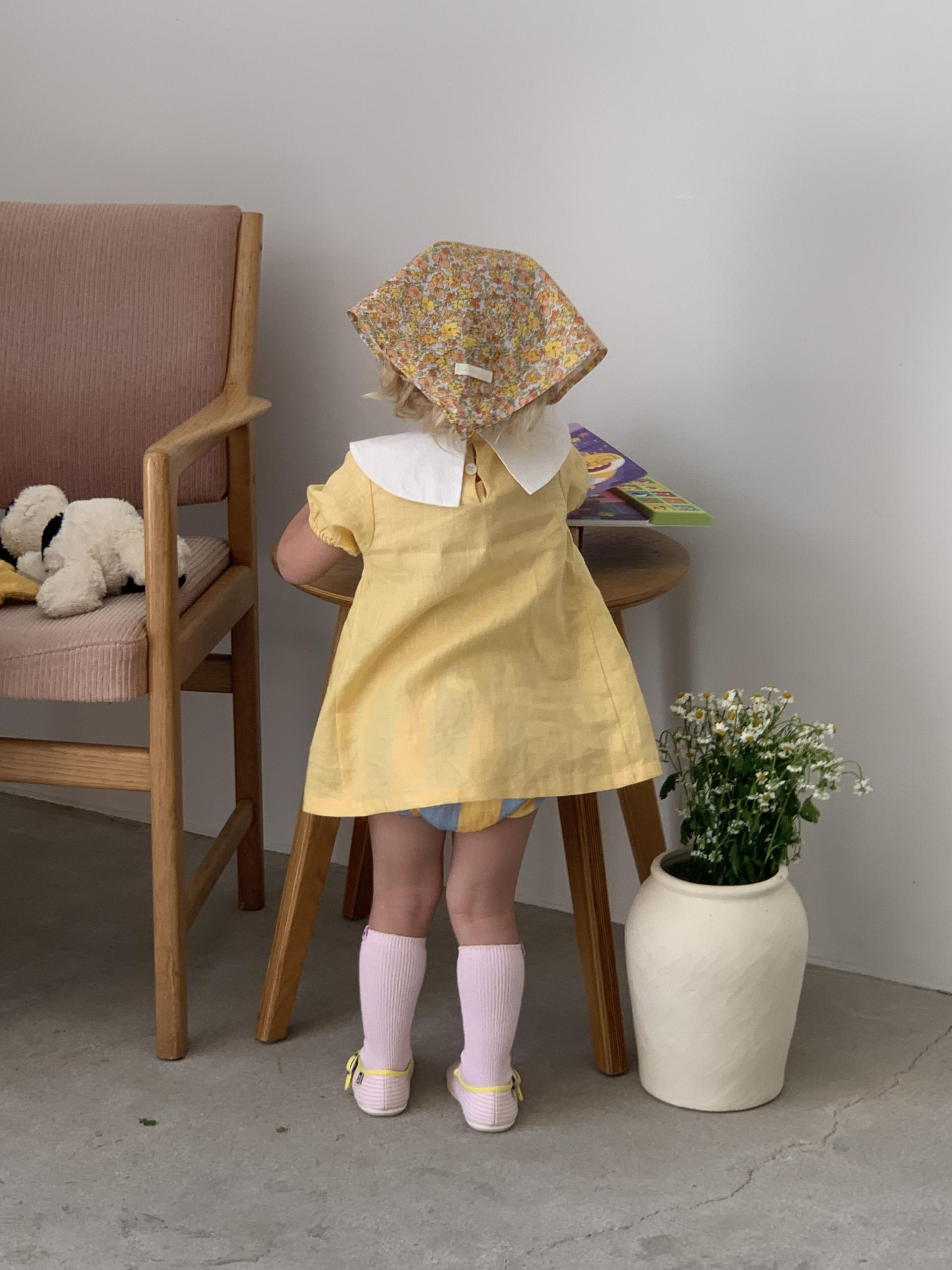 Baby collar dress