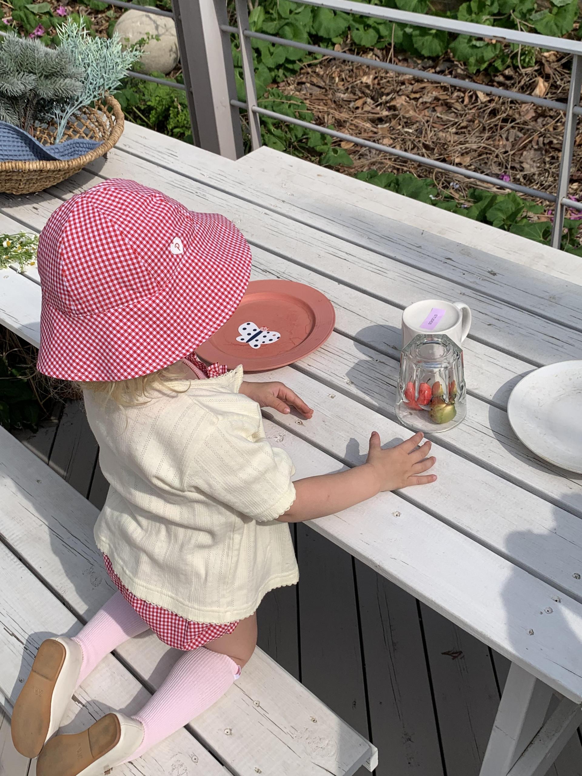 PG Heart Button Gingham Bucket Hat