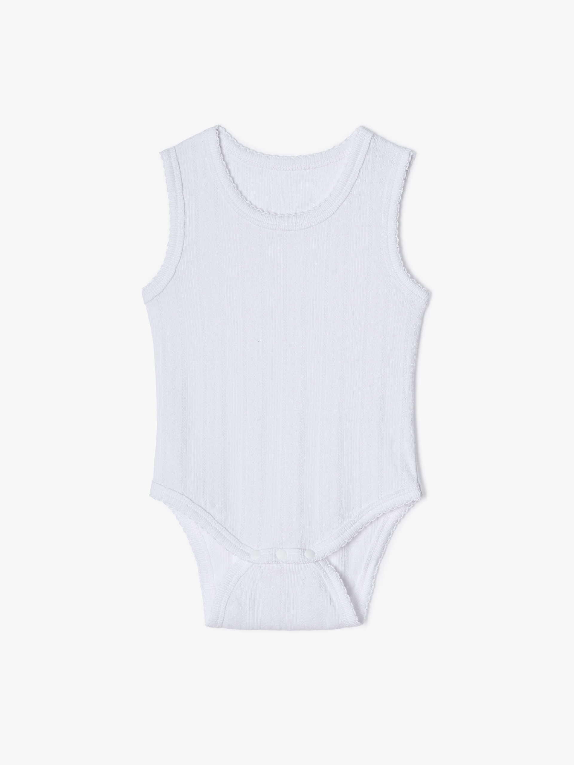Eyelet Suit