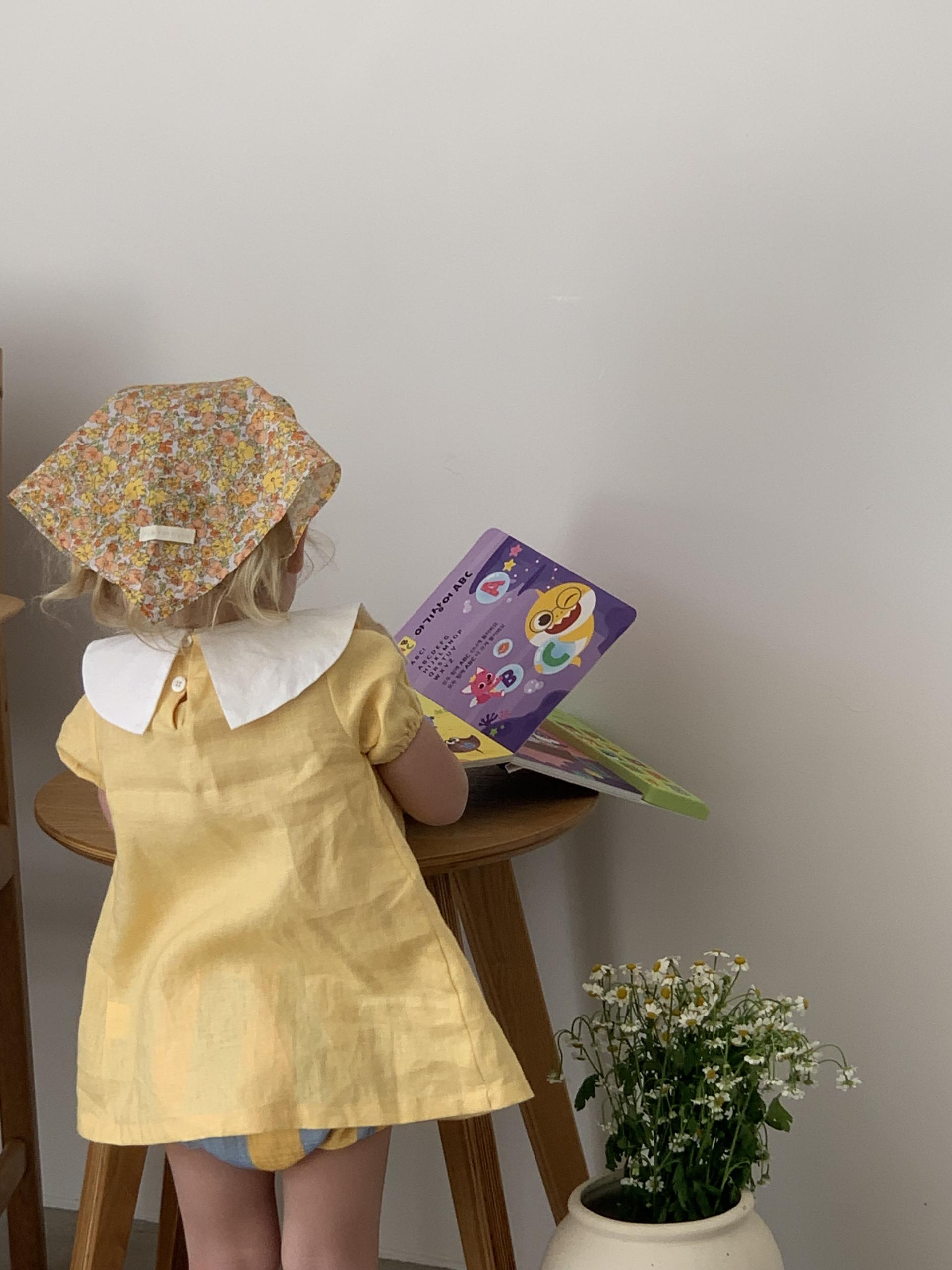 Baby collar dress