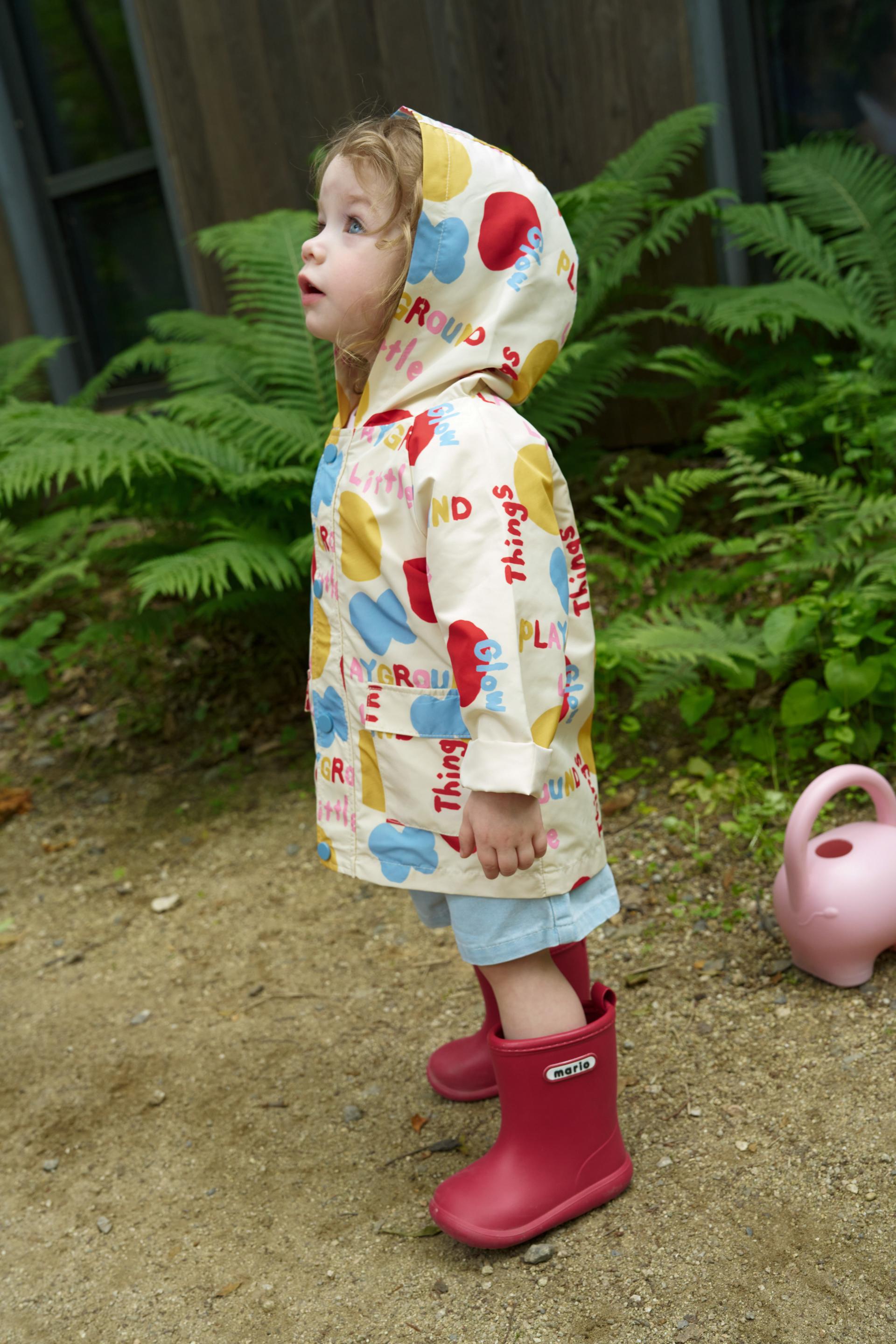 Little glow raincoat