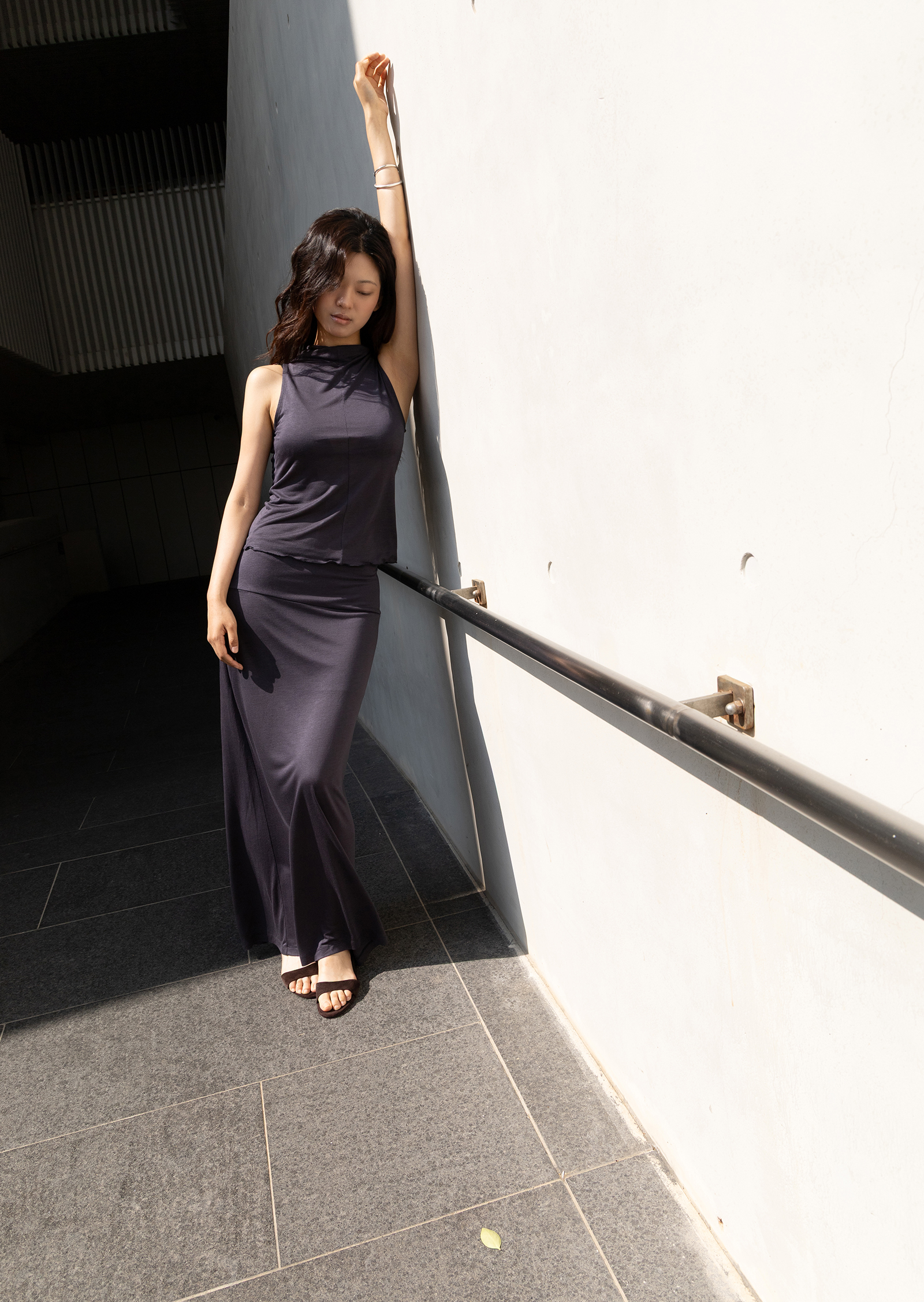 Drape Neck Sleeveless - charcoal