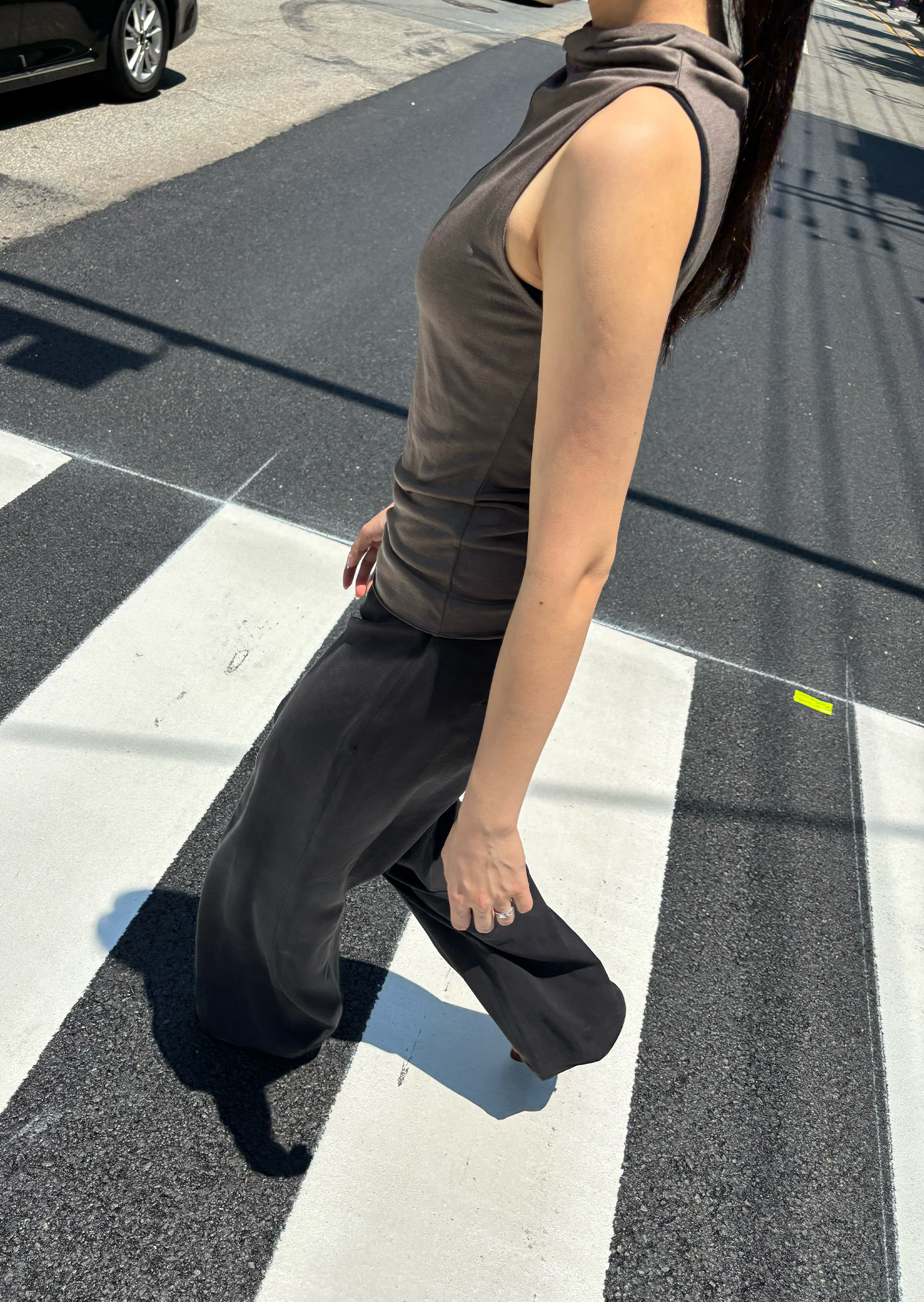 Drape Neck Sleeveless - brown / 7월 16일 출고
