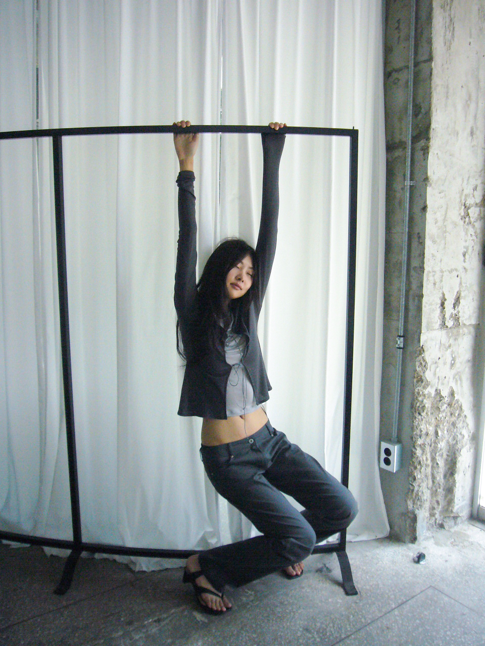 rae cardigan - charcoal