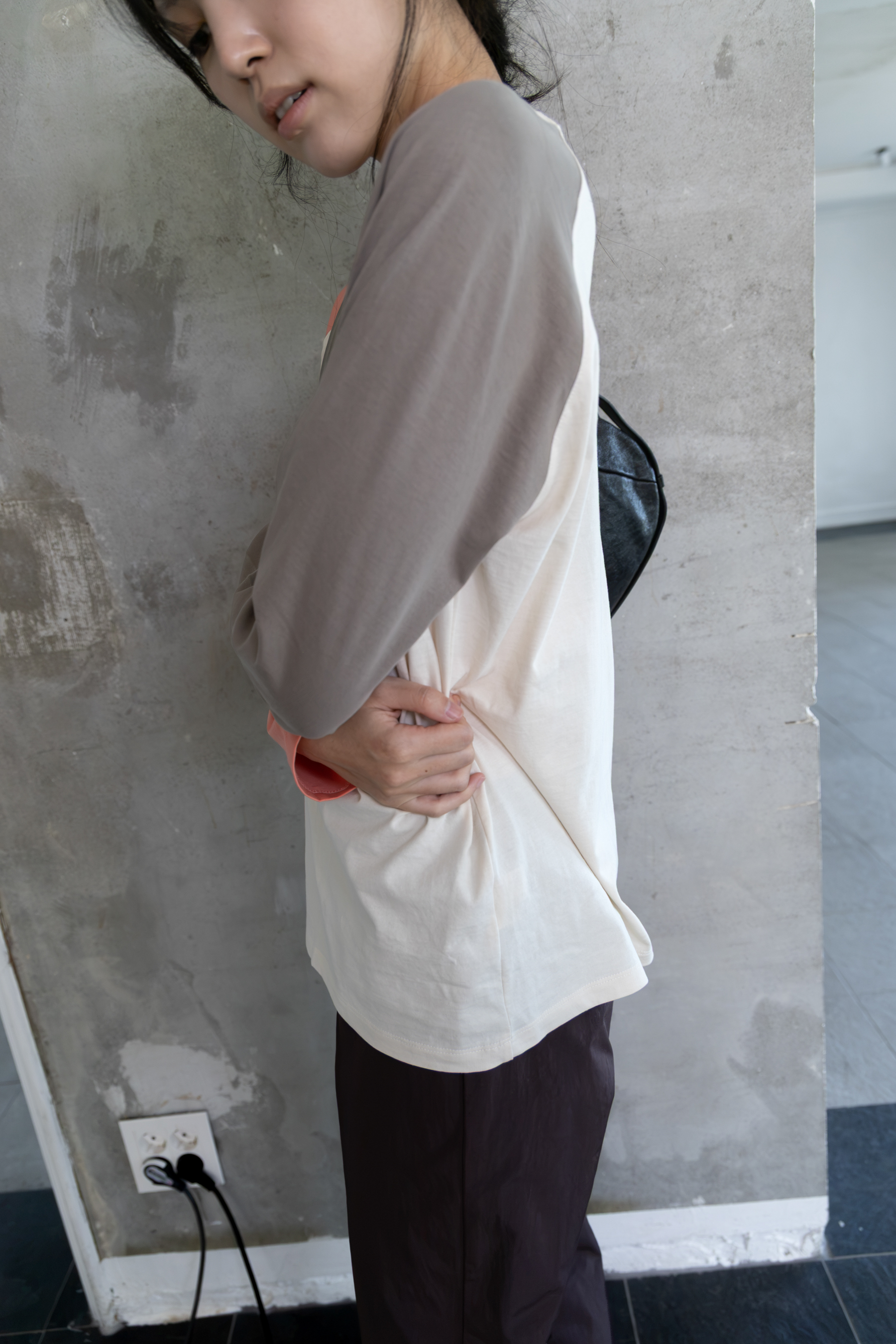 Color Block Raglan - brown/coral / 10월 5일 출고