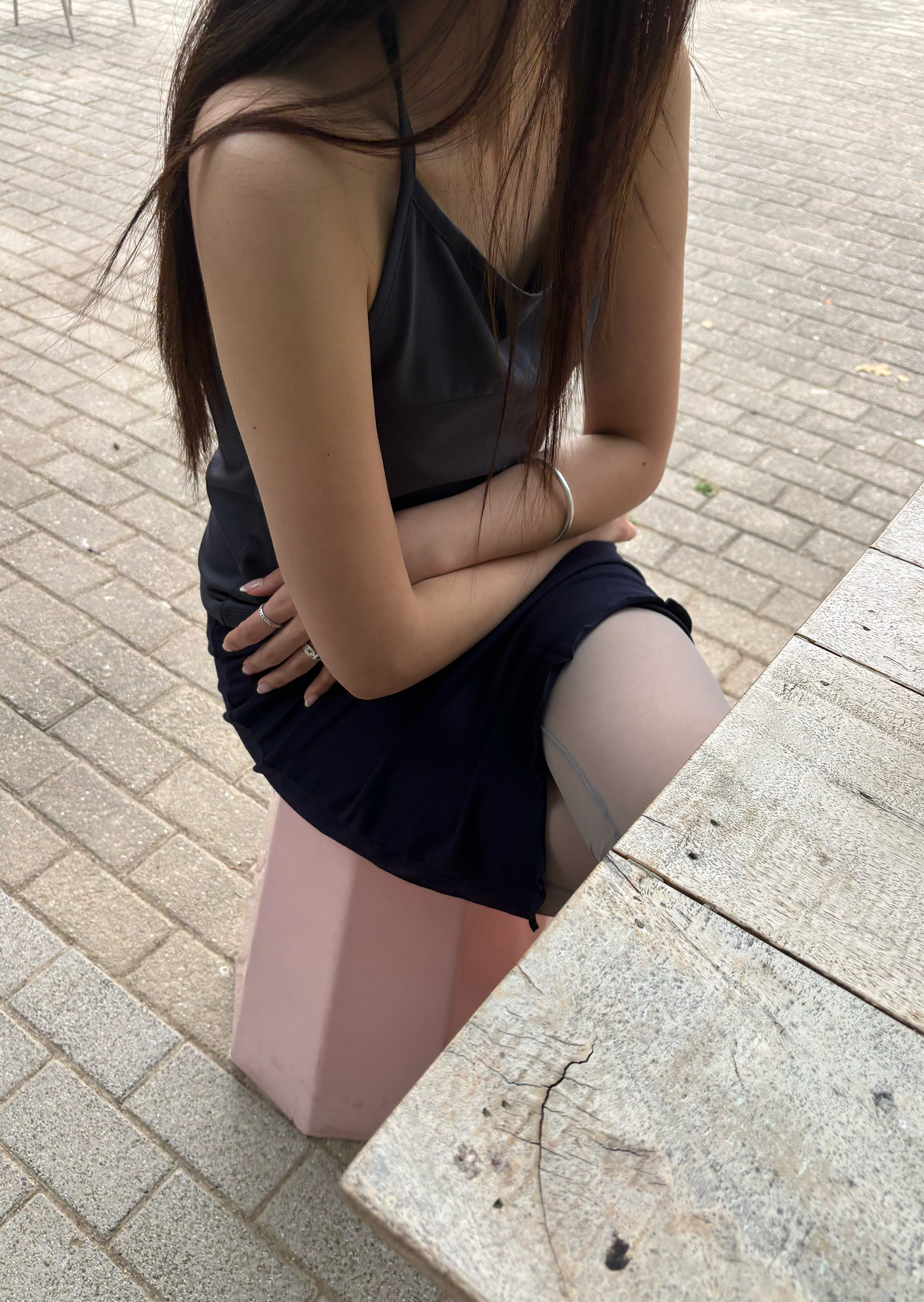 Sheer Capri Tights - pale / 7월 21일 출고