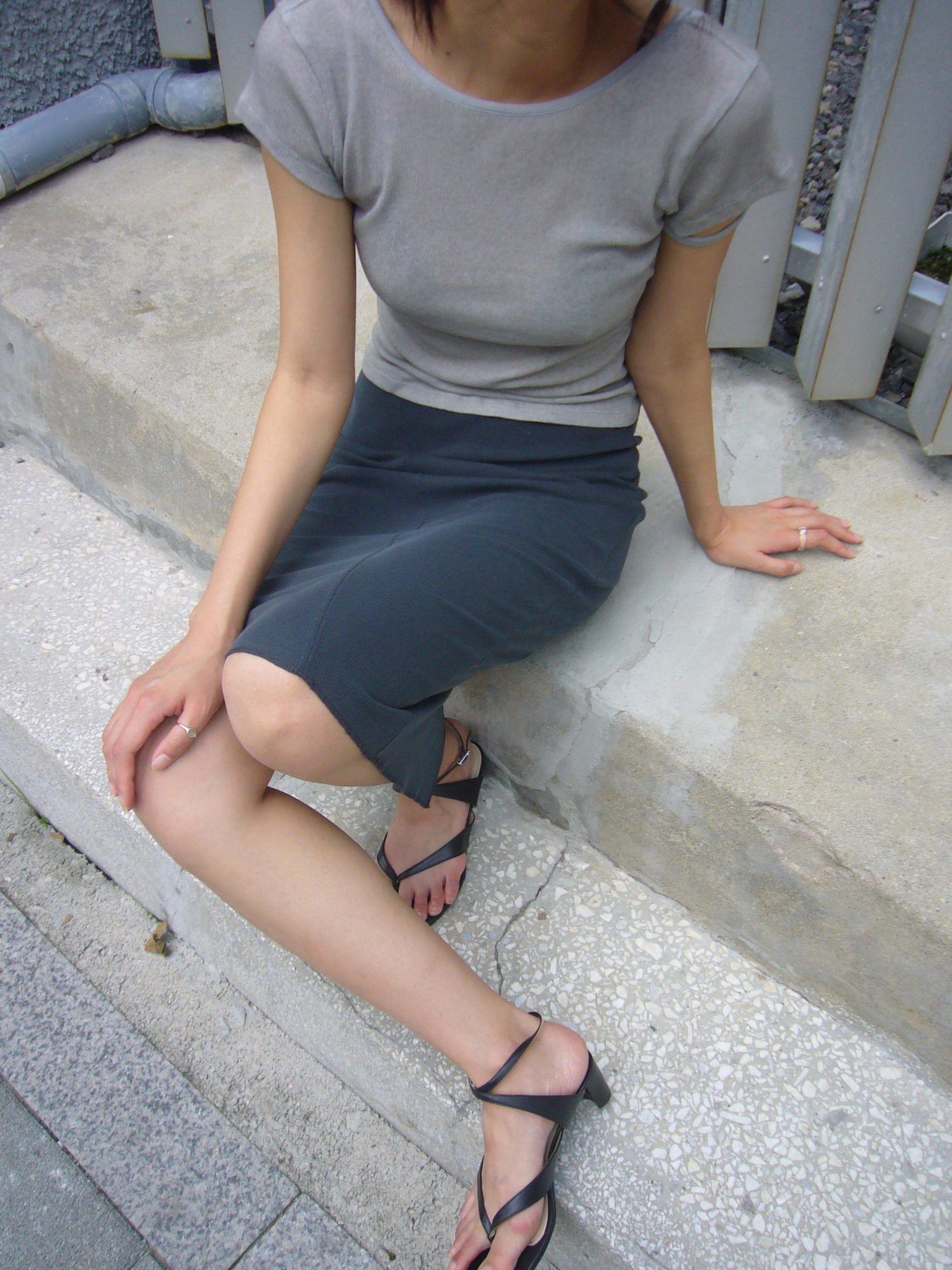 Gaia T - pale grey