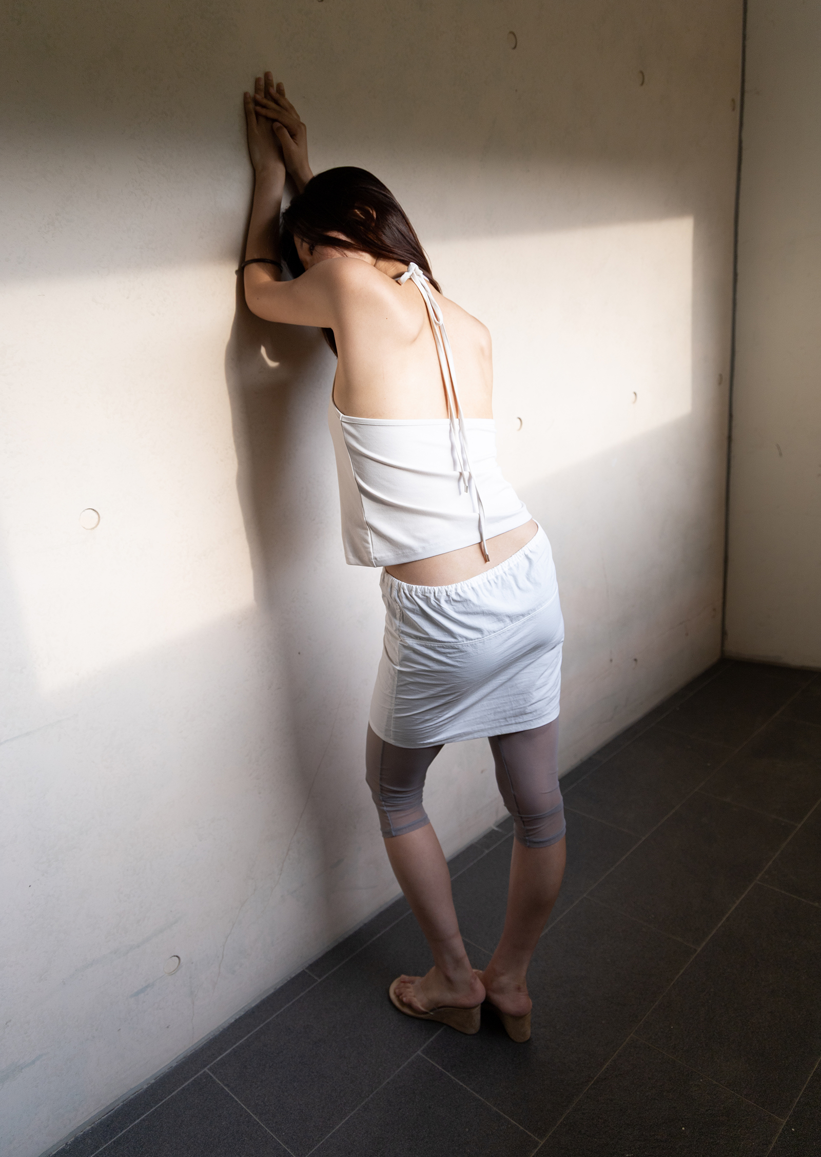 Line Halter Sleeveless - ecru