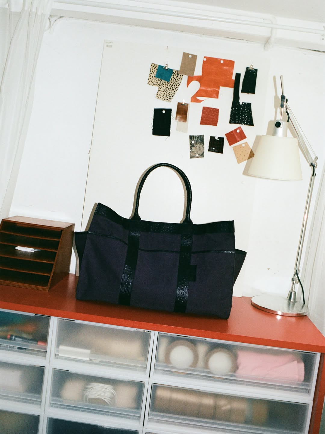 [Exclusive Pre-Order ~10/15] Carry Bag - navy/black