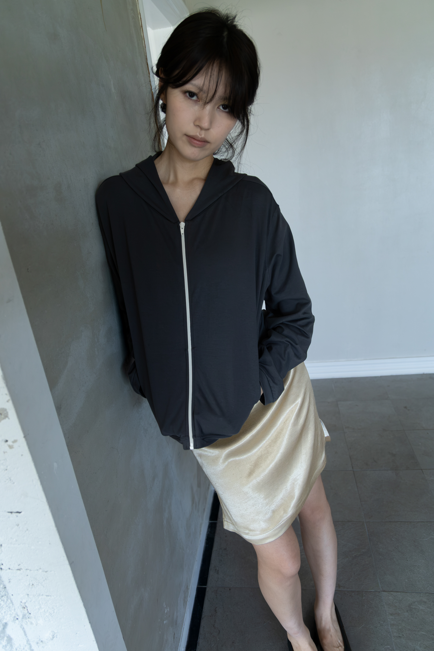 Line Zip Hoodie - charcoal