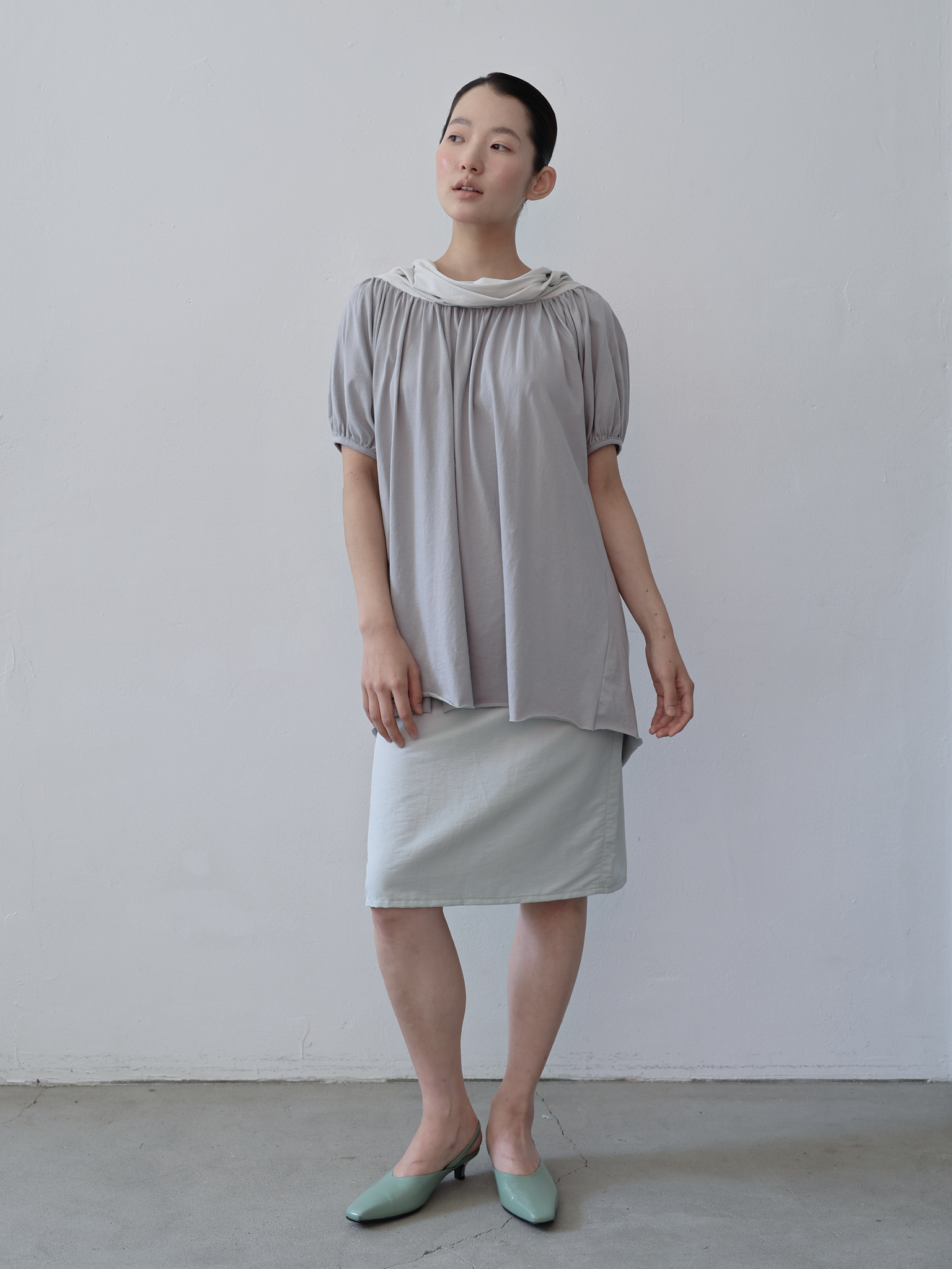 Back Ribbon Top - light grey