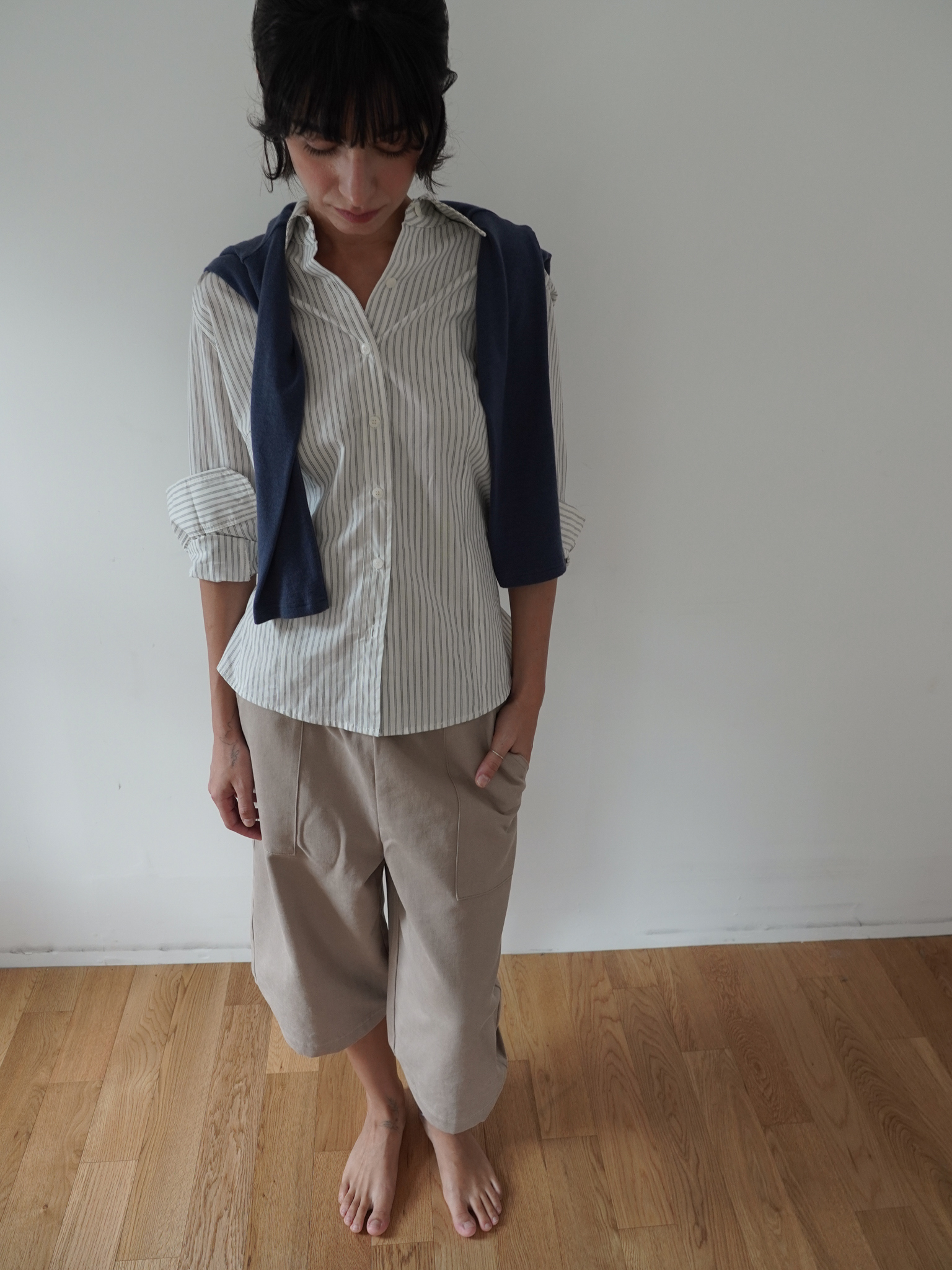 Back Button Cotton Half Pants - natural brown