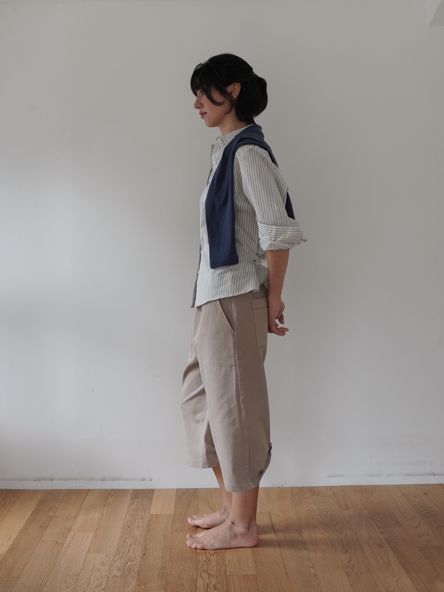 Back Button Cotton Half Pants - natural brown