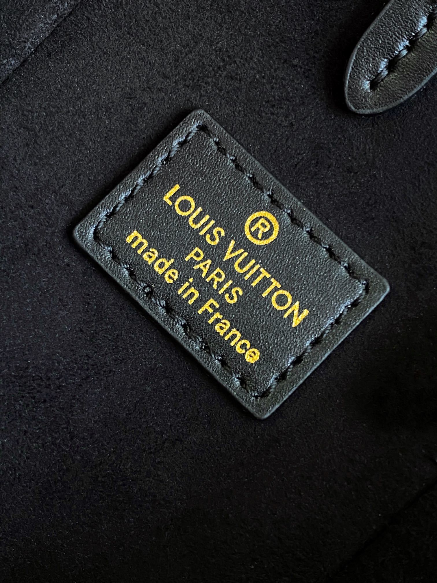 975d8c5c8e139.jpg