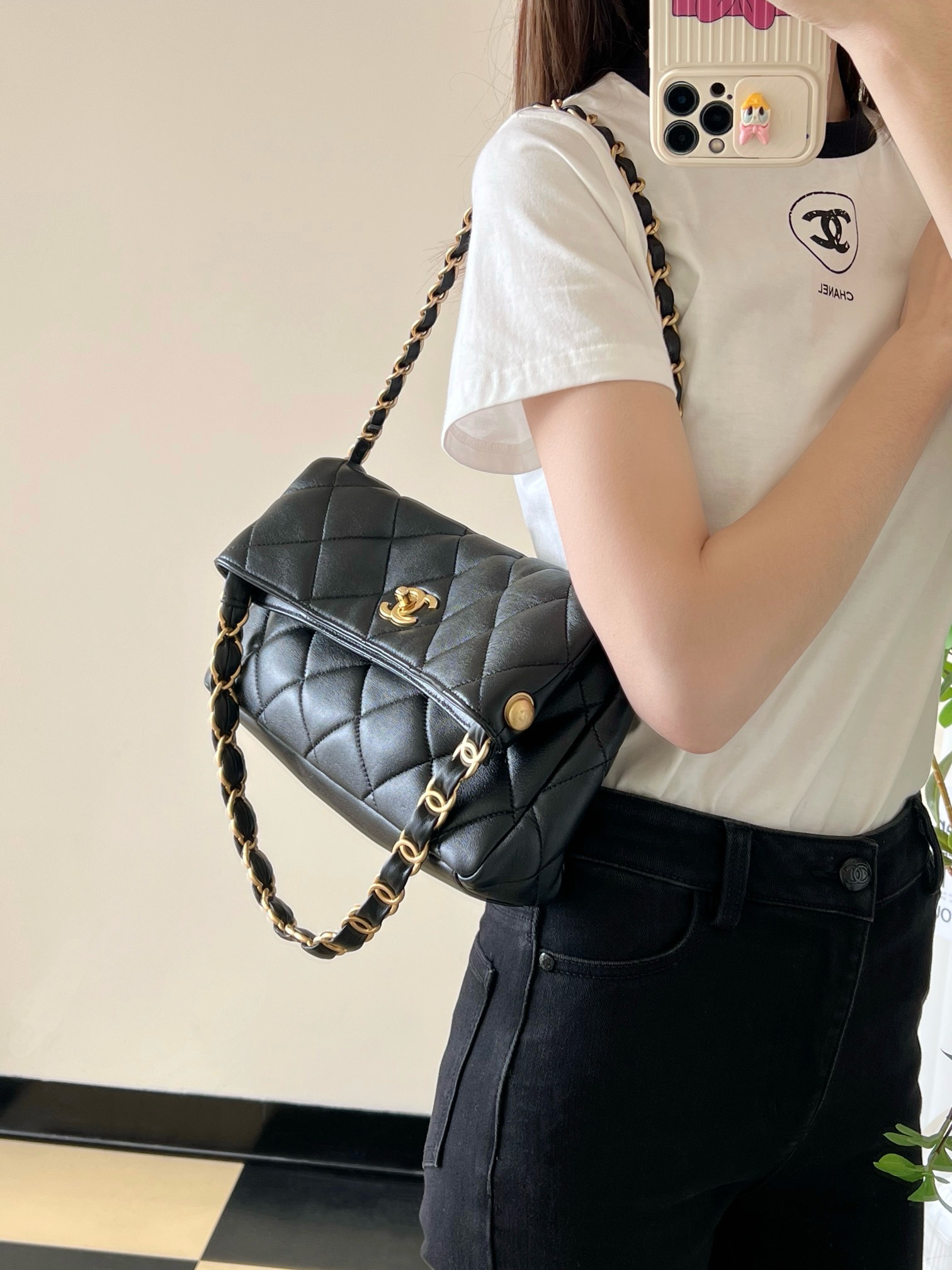 a495927d6530a.jpg