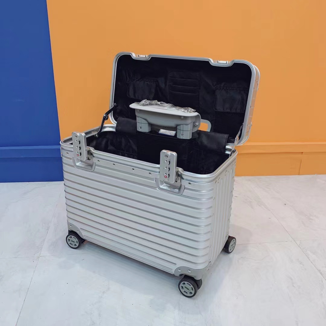 f97990086acff.jpg
