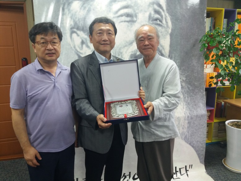 fe17bac15a55fb136d6b6dca4b9c8c2f_1530771