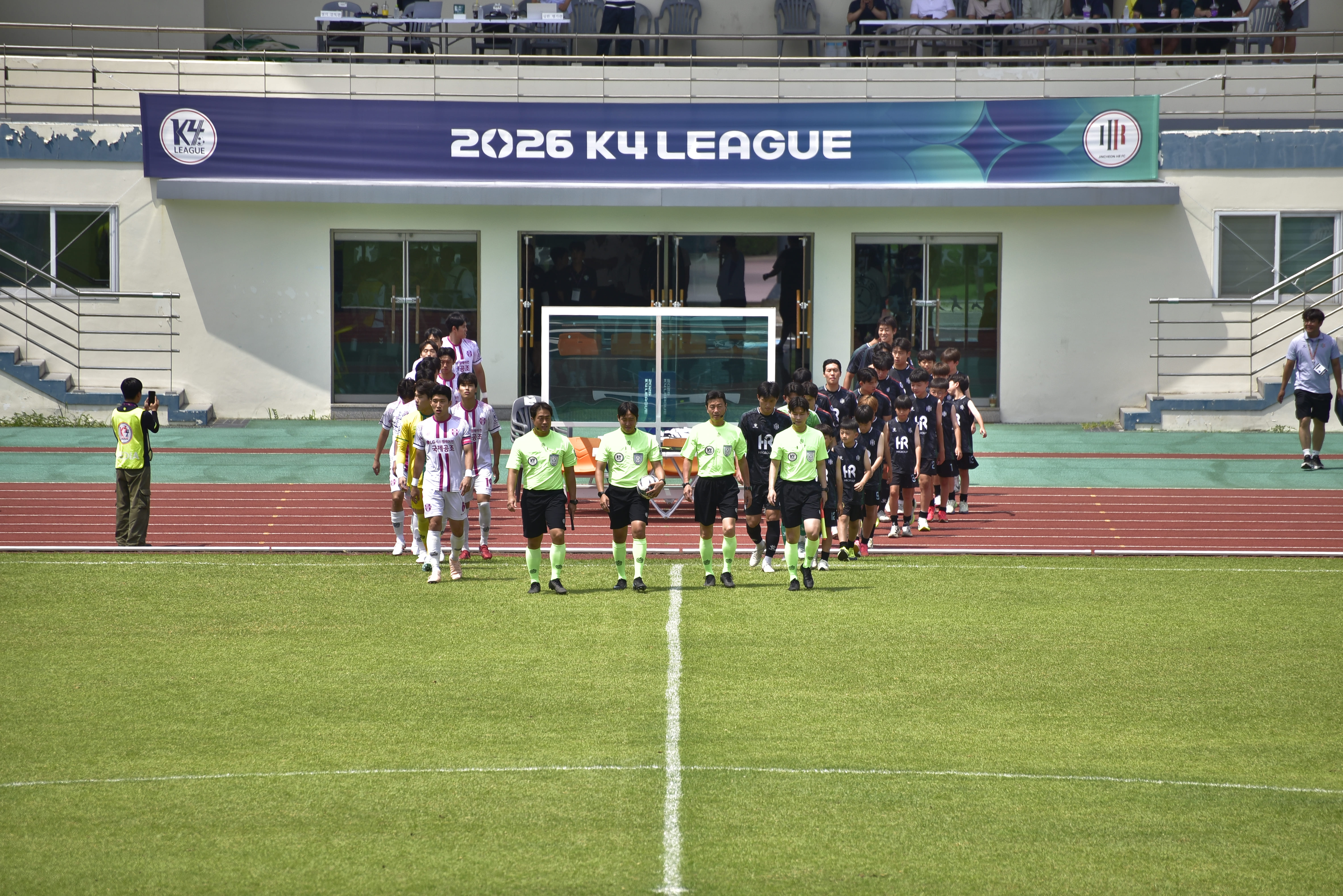 6d8a781061456.jpg