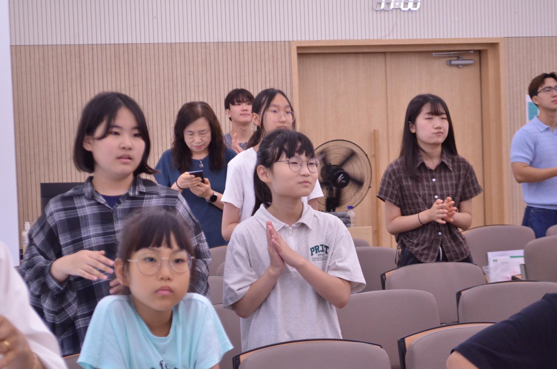 a08525899a5bf.jpg