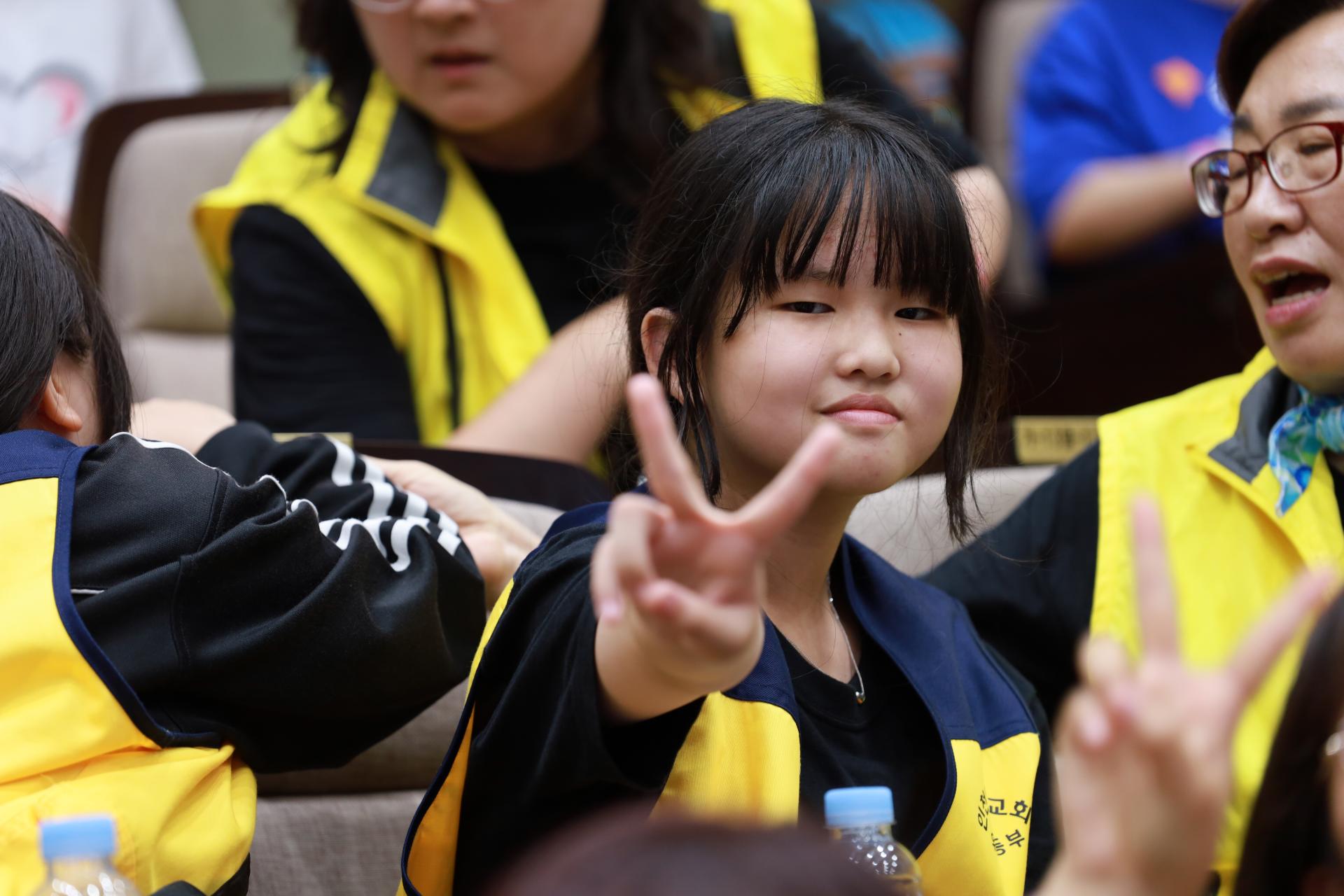 ae146a61885bd.jpg