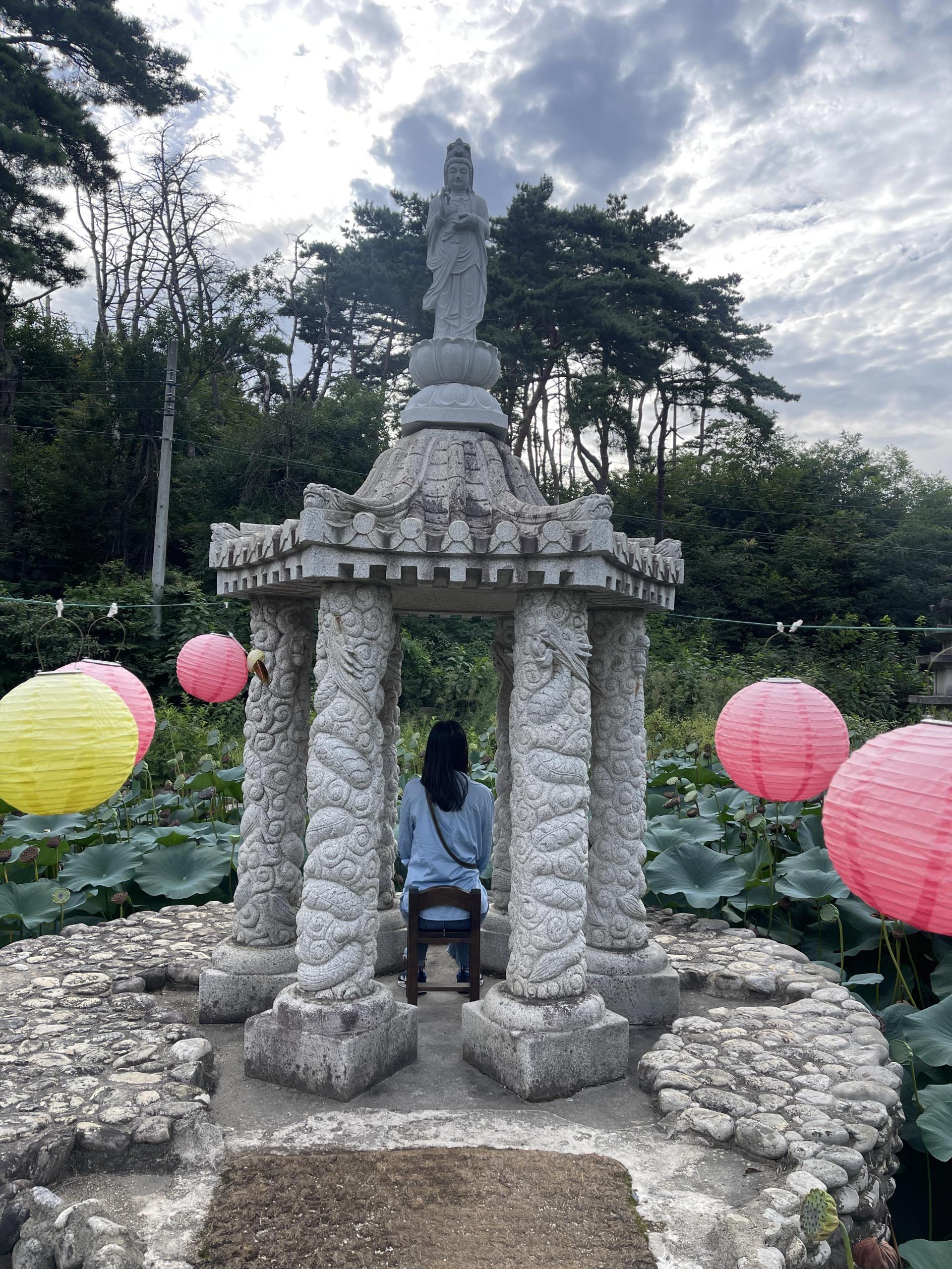 보광사 나홀로명상의자 by 명상아티스트 김세라.jpg